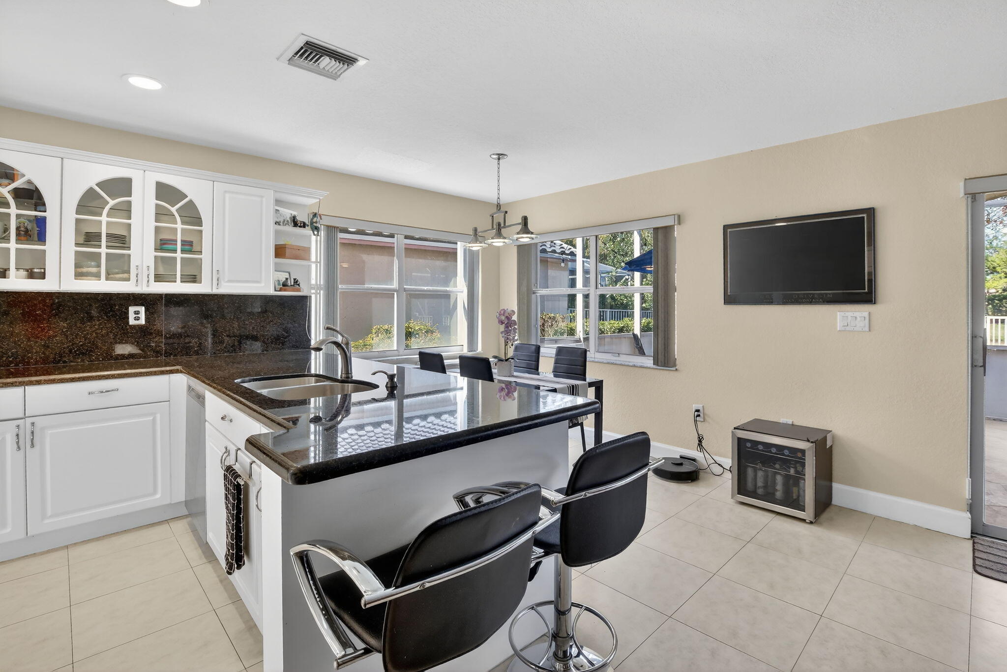 1294 NW 168th Pembroke Pines, FL 33028