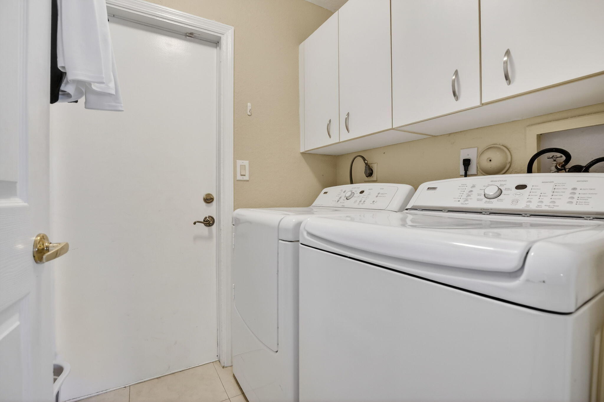 1294 NW 168th Pembroke Pines, FL 33028