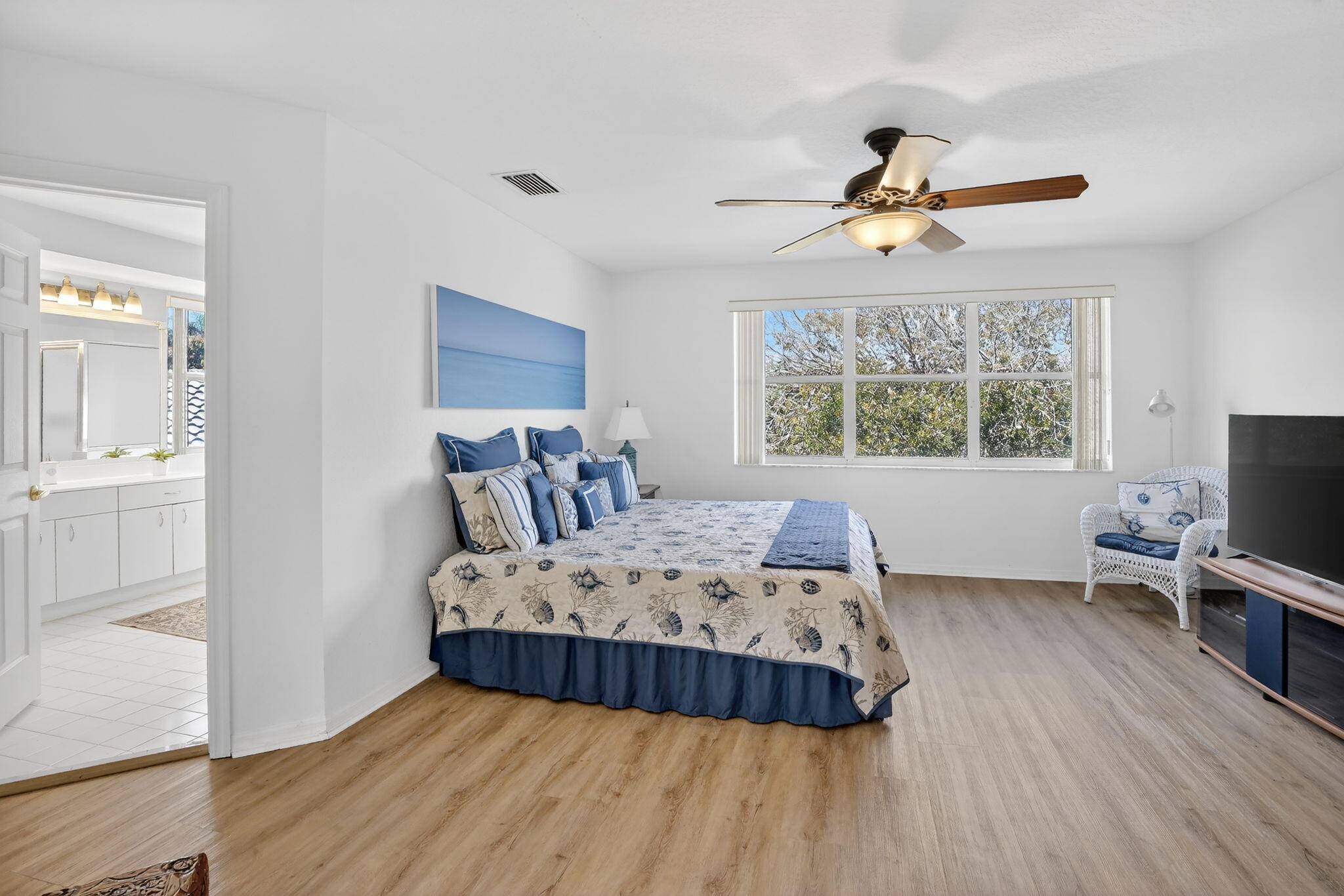 1294 NW 168th Pembroke Pines, FL 33028