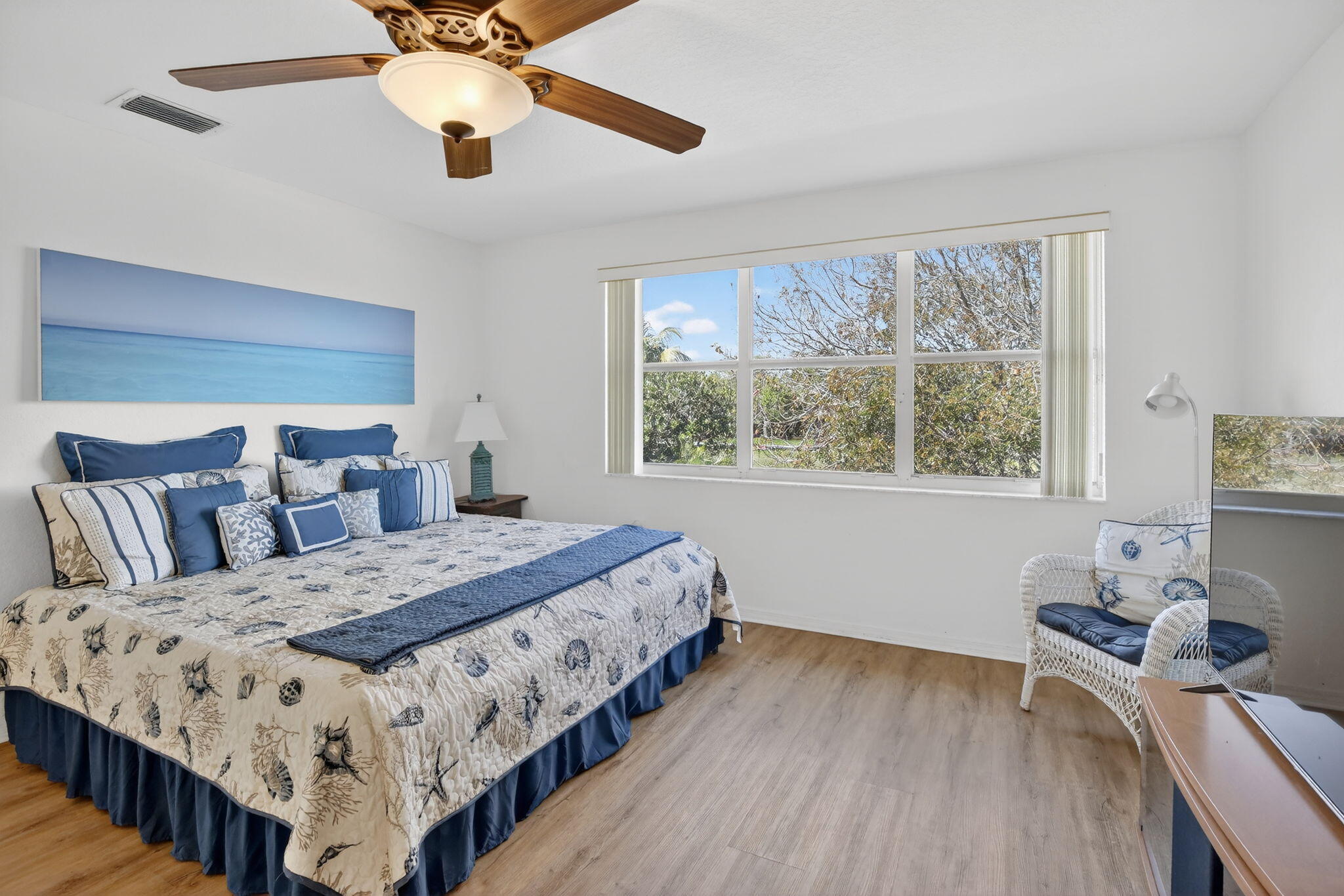 1294 NW 168th Pembroke Pines, FL 33028