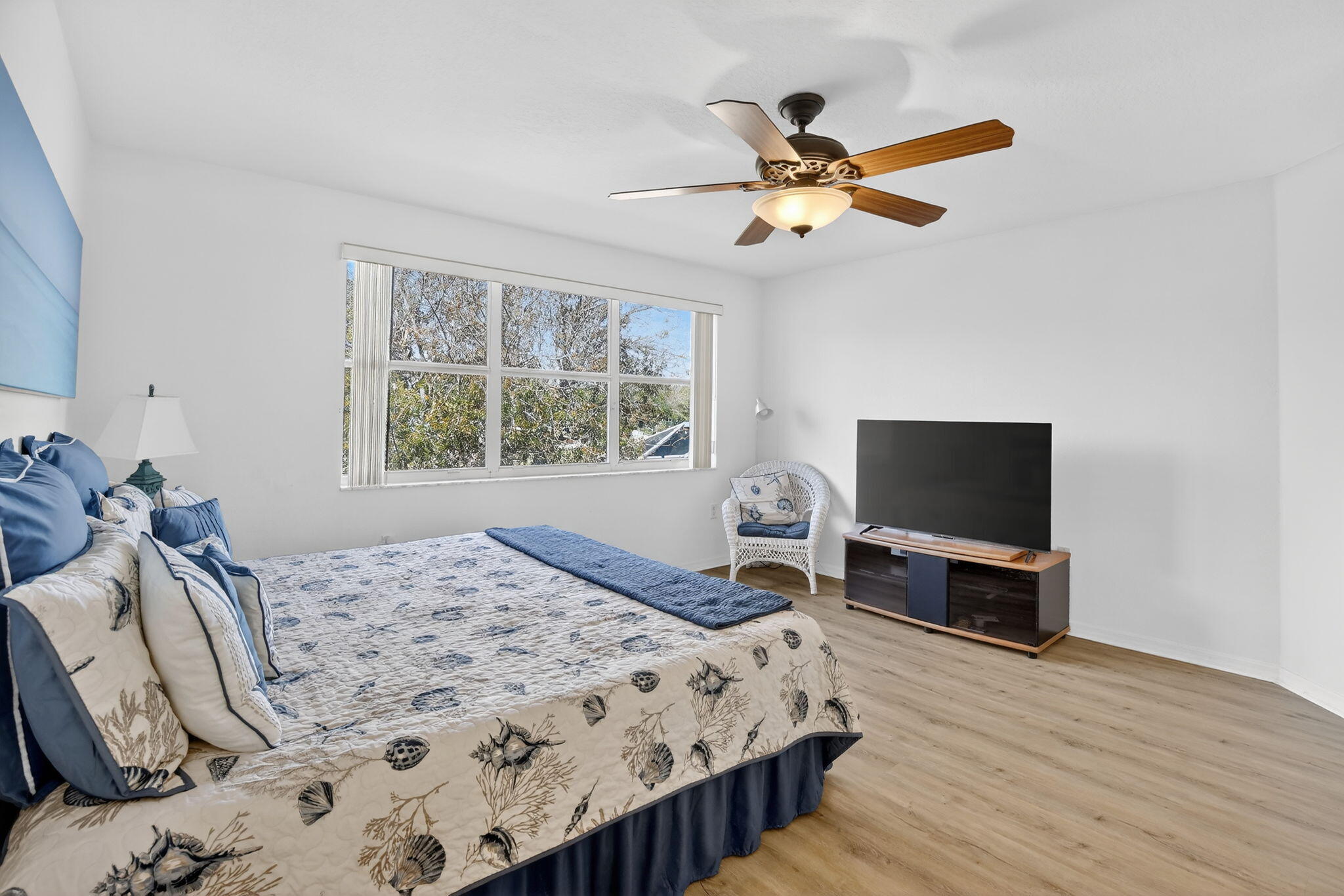 1294 NW 168th Pembroke Pines, FL 33028