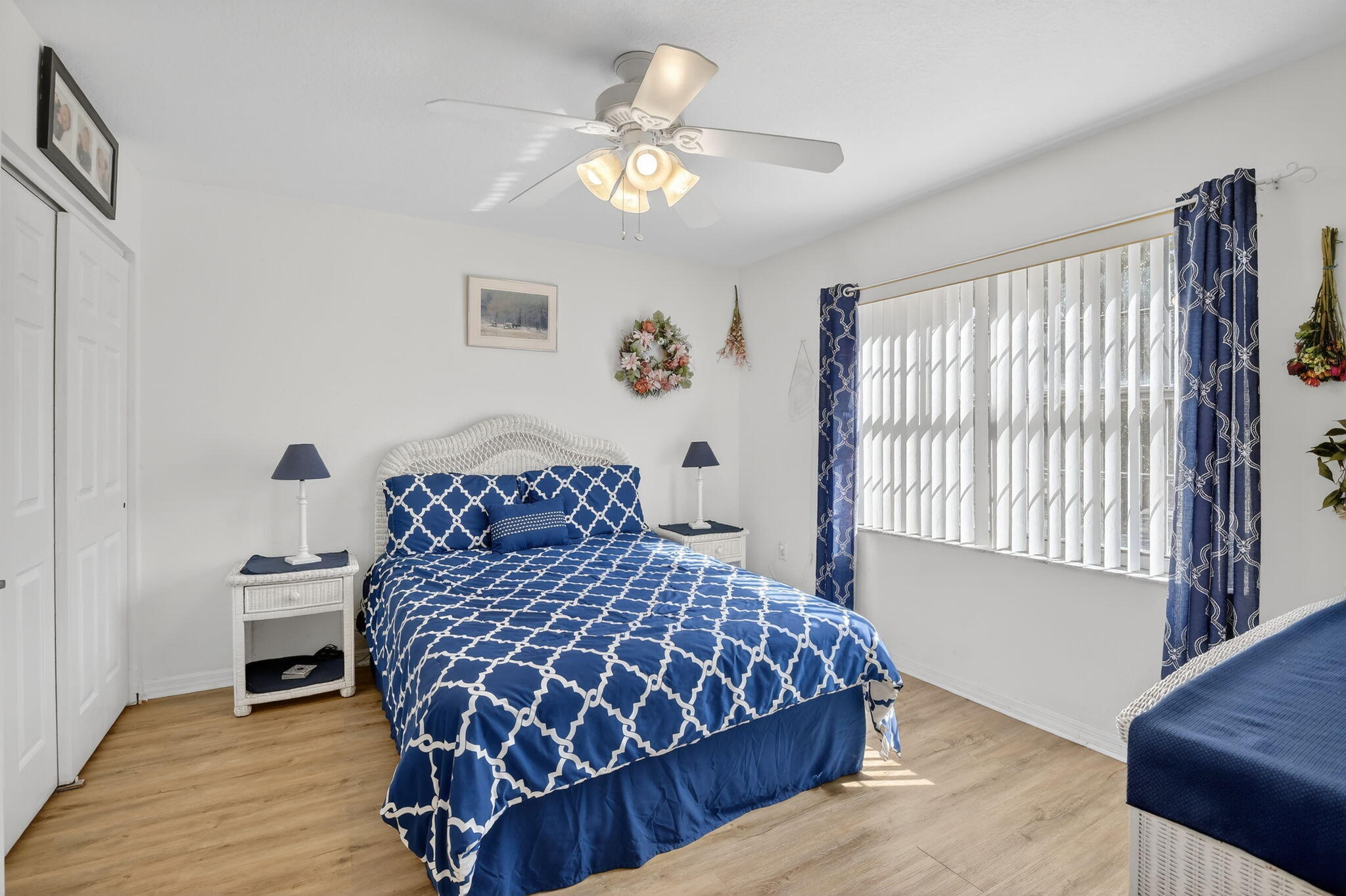 1294 NW 168th Pembroke Pines, FL 33028