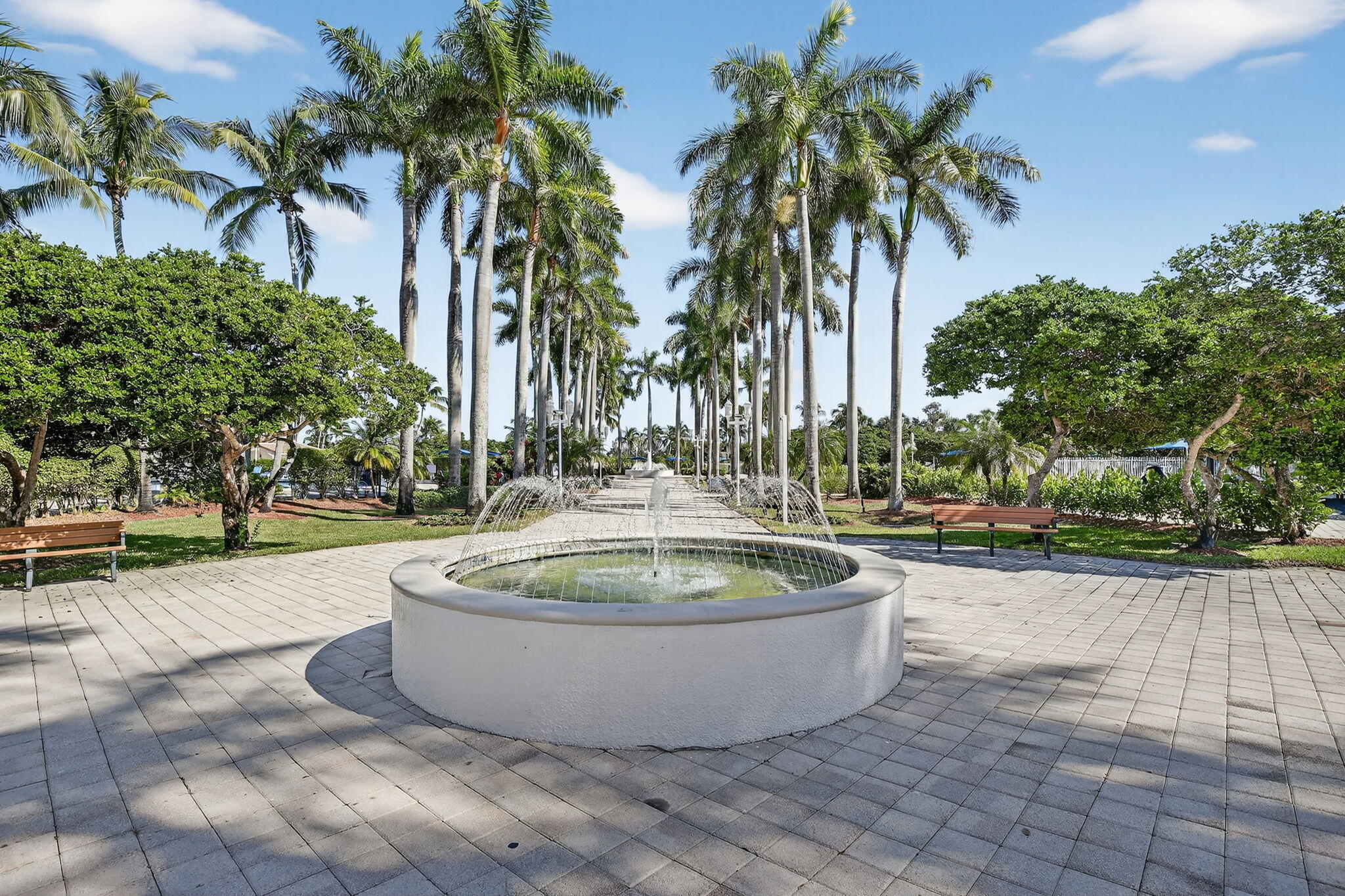 1294 NW 168th Pembroke Pines, FL 33028