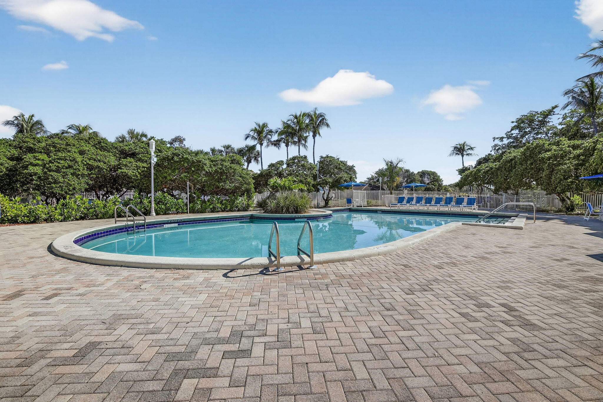 1294 NW 168th Pembroke Pines, FL 33028