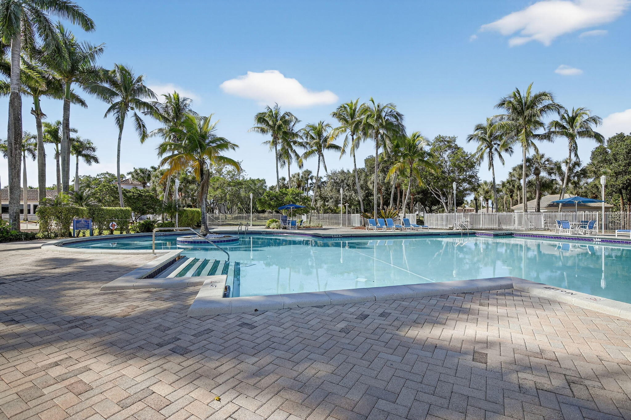 1294 NW 168th Pembroke Pines, FL 33028