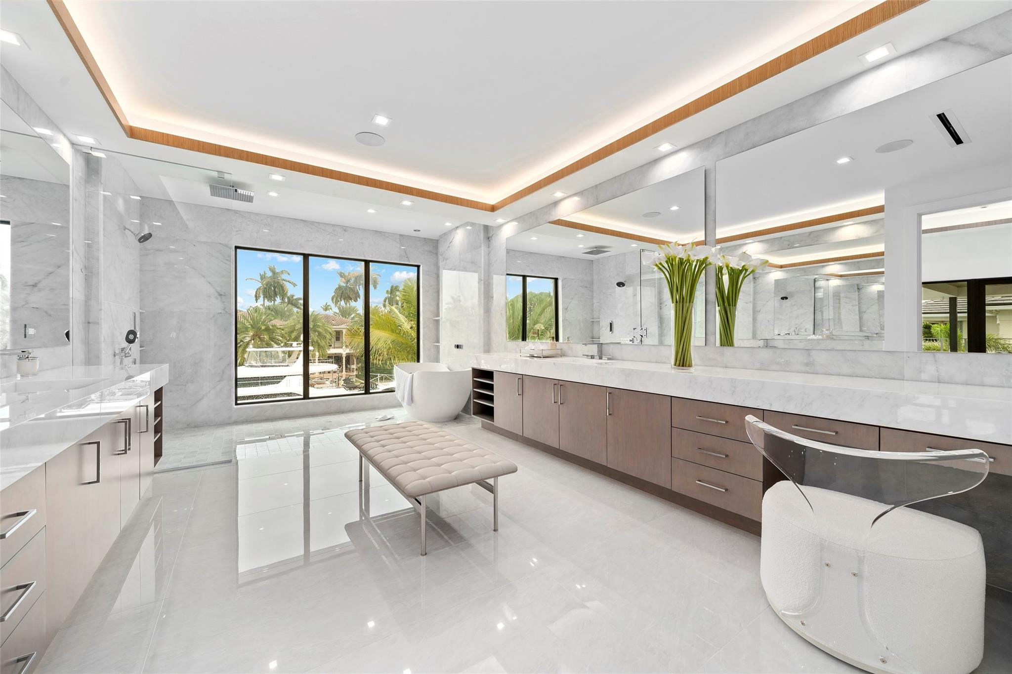 24 Fiesta Fort Lauderdale, FL 33301