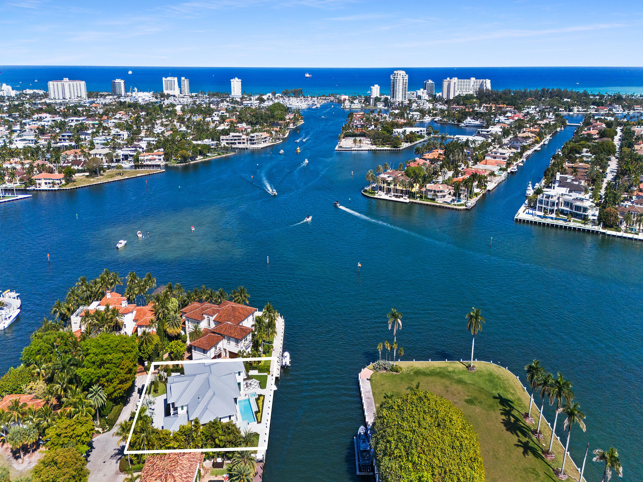 1822 SE 9th Fort Lauderdale, FL 33316