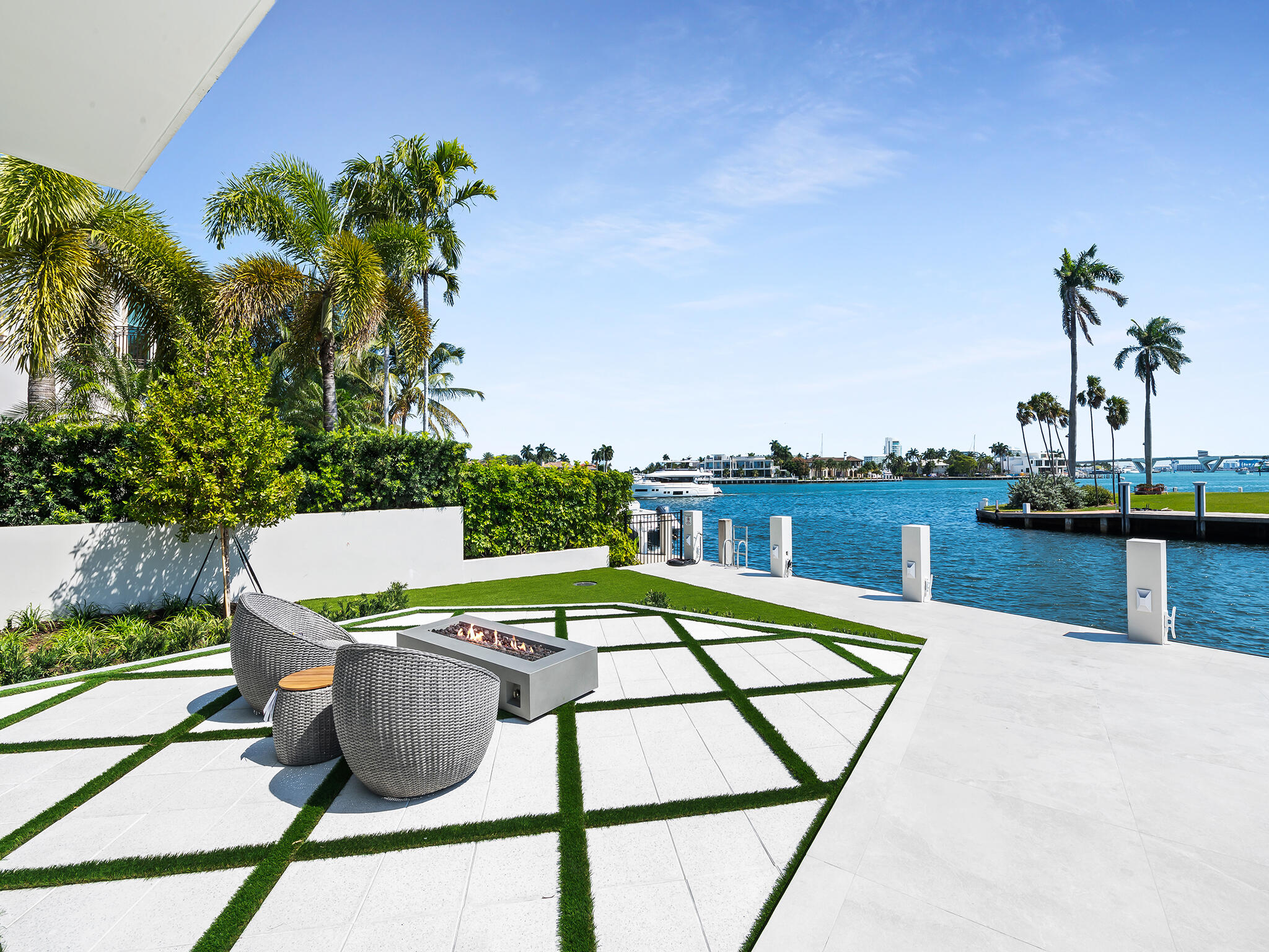 1822 SE 9th Fort Lauderdale, FL 33316