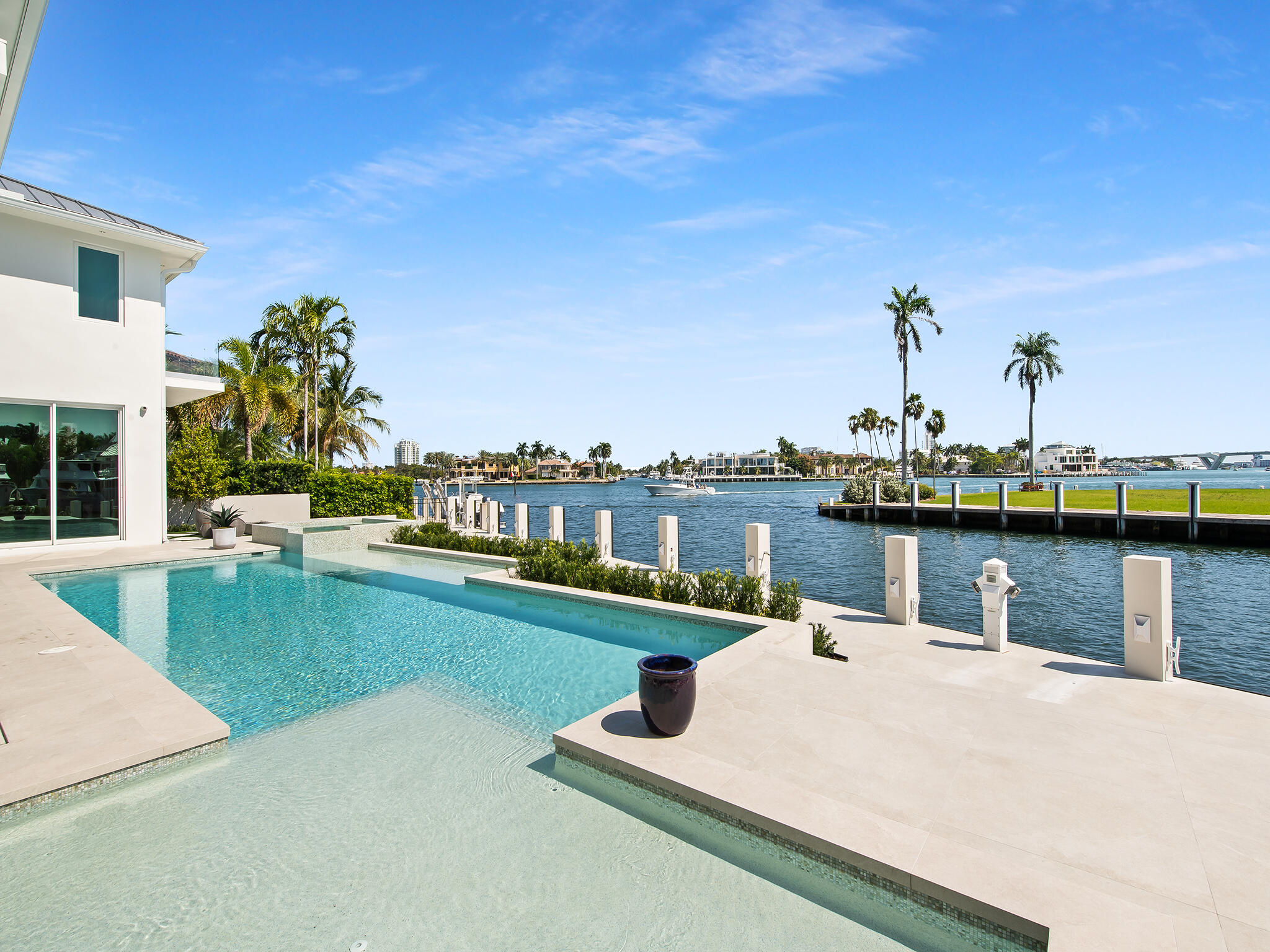 1822 SE 9th Fort Lauderdale, FL 33316