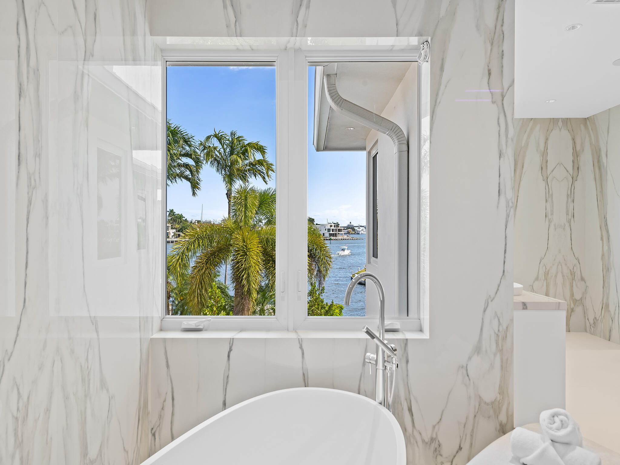 1822 SE 9th Fort Lauderdale, FL 33316