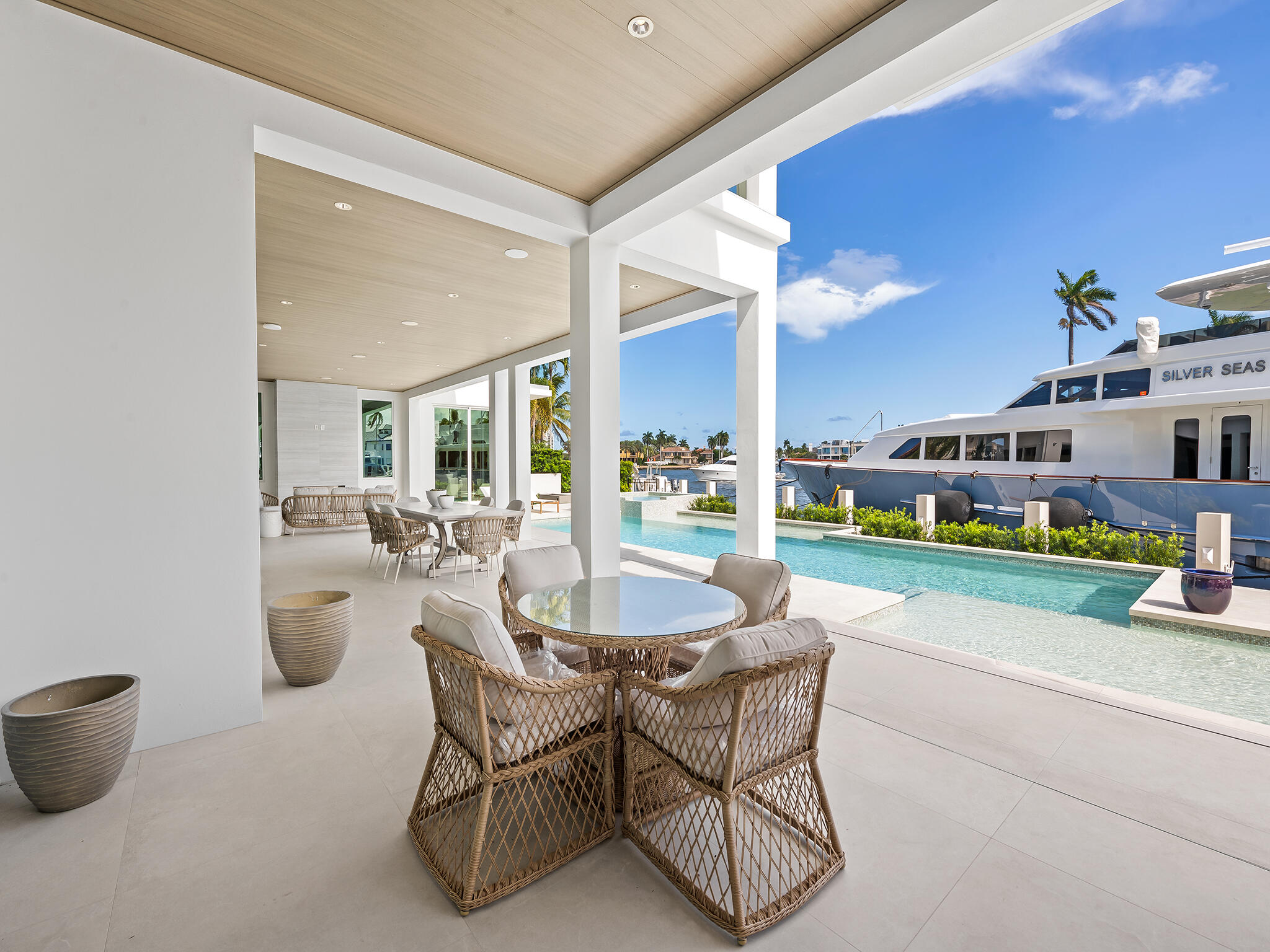 1822 SE 9th Fort Lauderdale, FL 33316