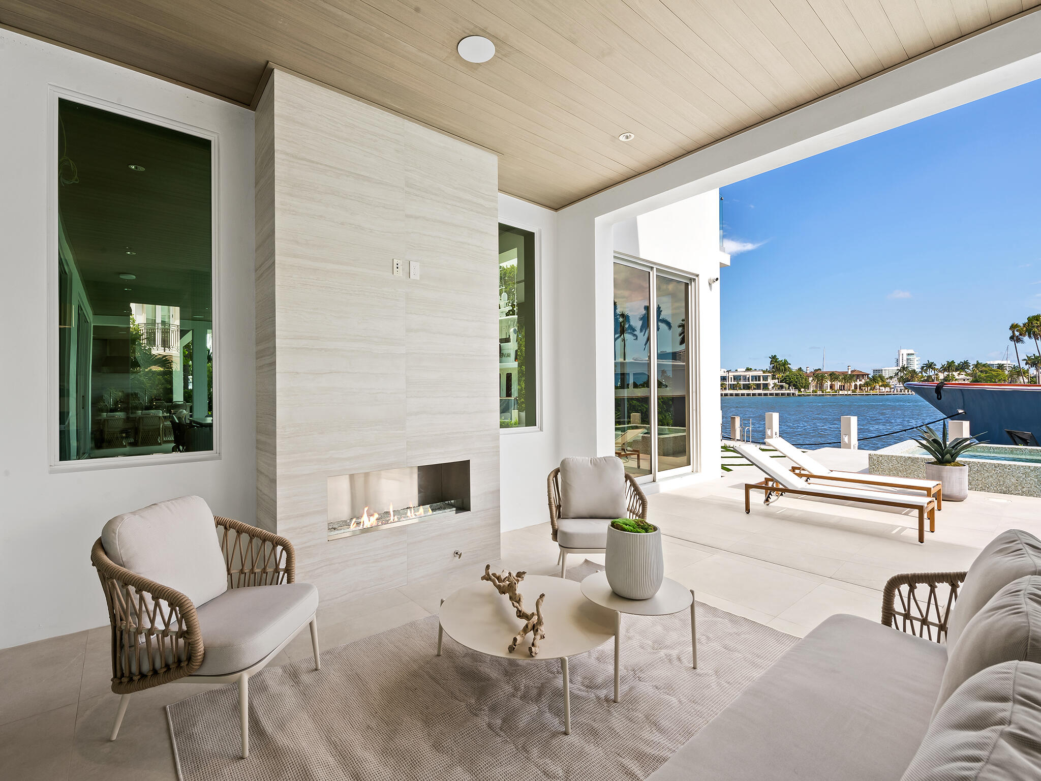 1822 SE 9th Fort Lauderdale, FL 33316