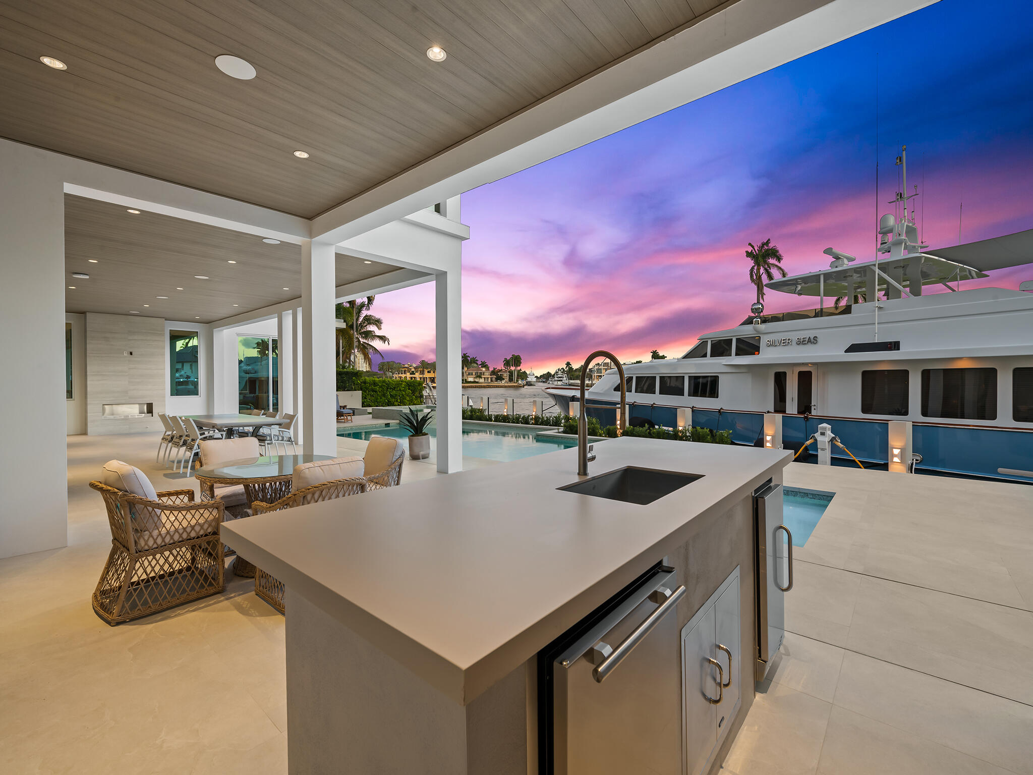 1822 SE 9th Fort Lauderdale, FL 33316