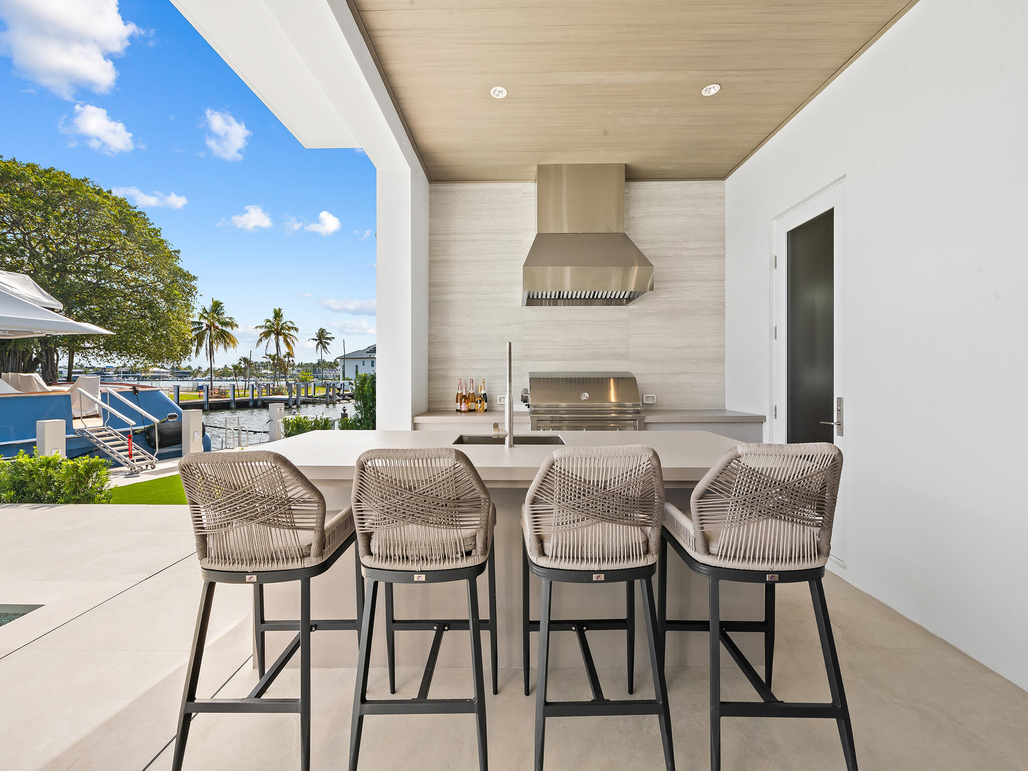 1822 SE 9th Fort Lauderdale, FL 33316