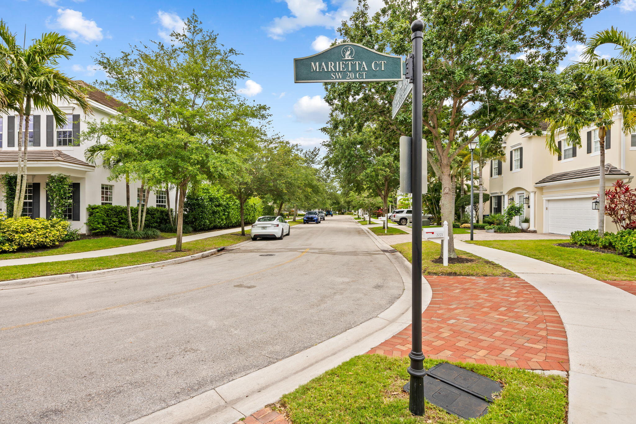 1421 SW 20th Ct Fort Lauderdale, FL 33315