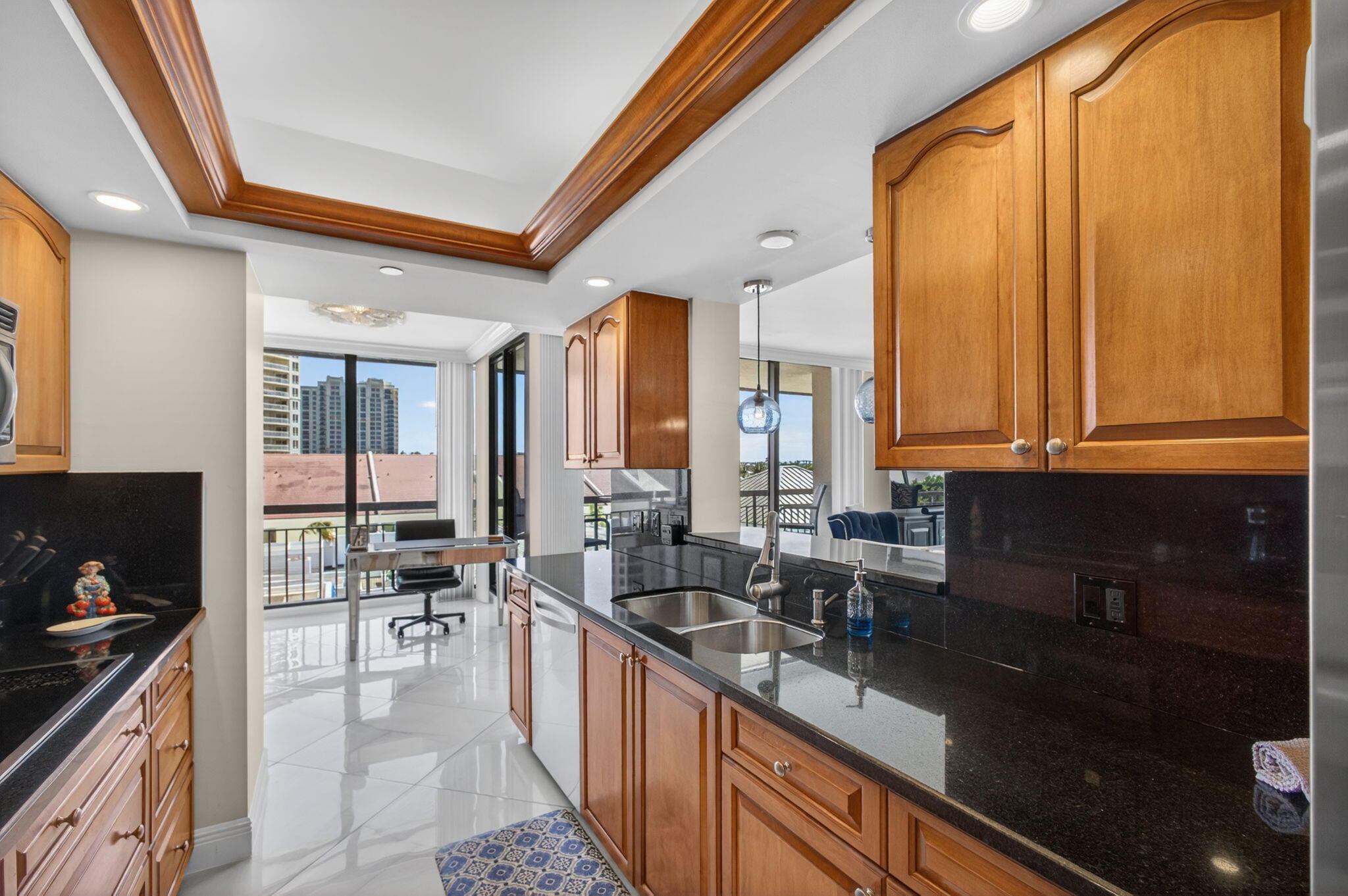 4100 N Ocean #304 Riviera Beach, FL 33404