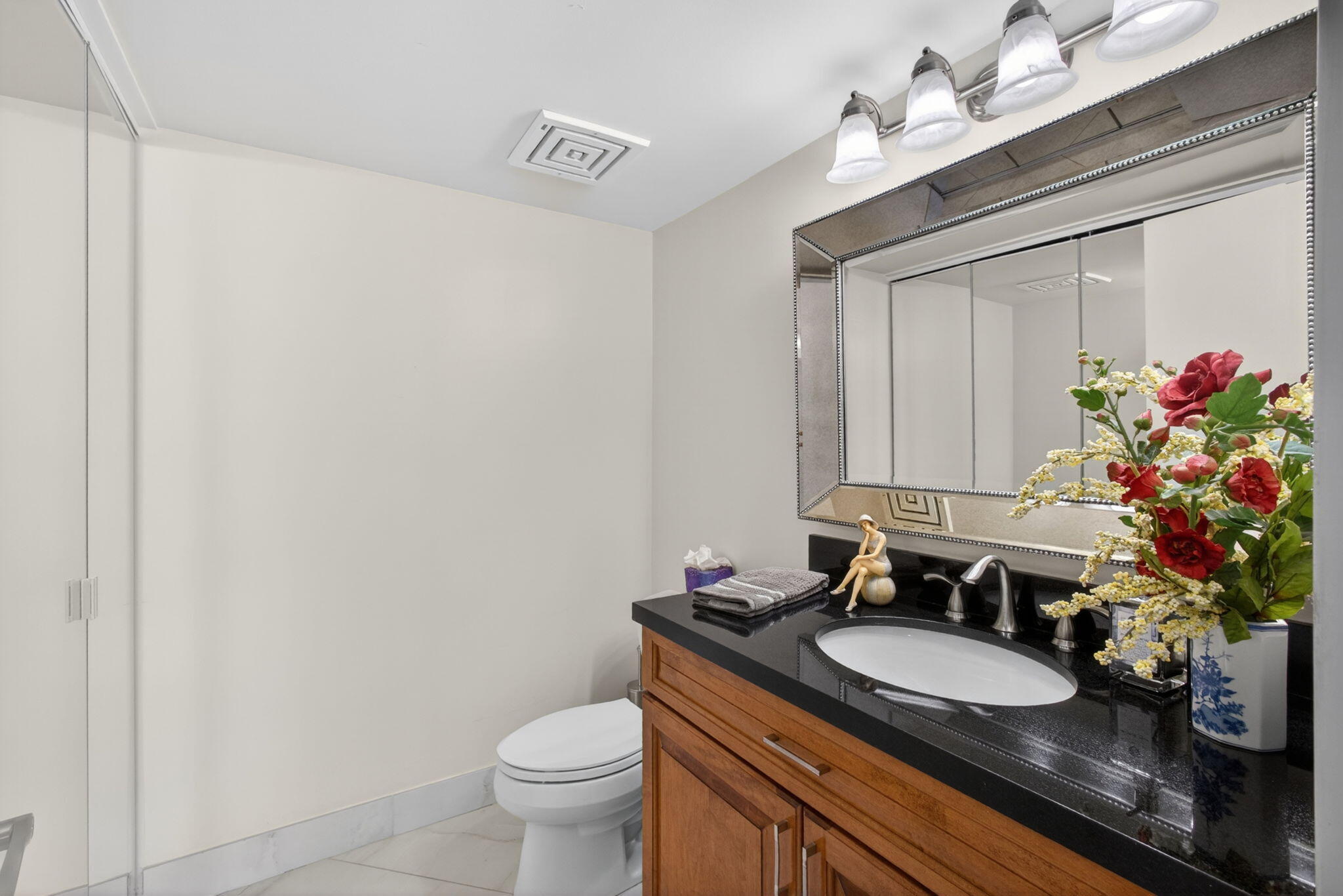 4100 N Ocean #304 Riviera Beach, FL 33404