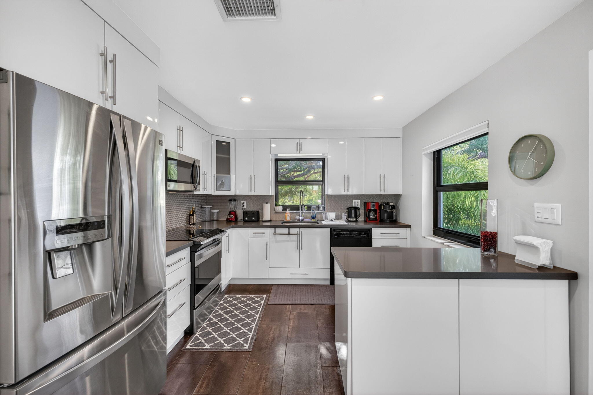 3250 NE 12th #6 Pompano Beach, FL 33062