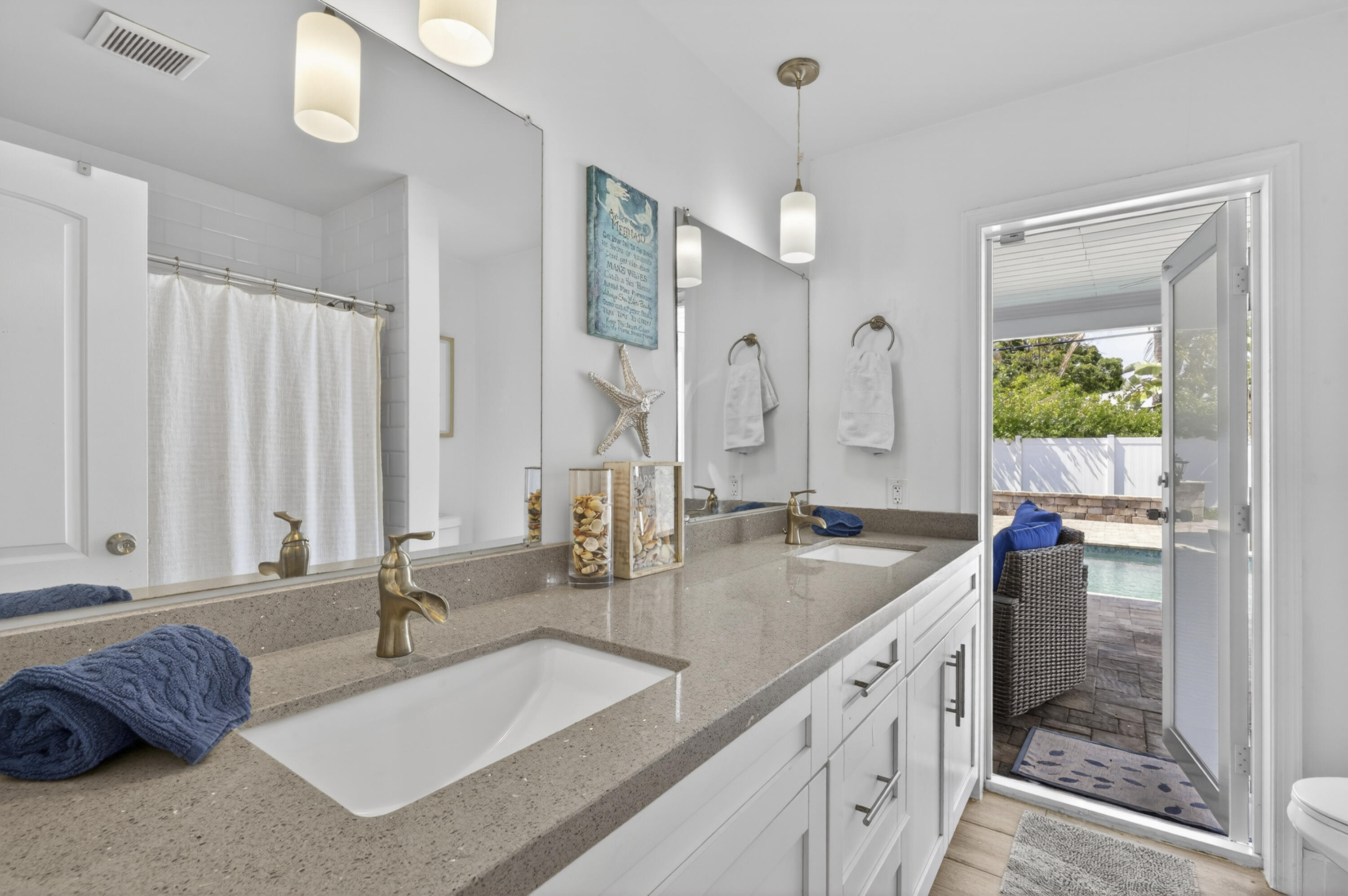 2231 NE 34th Lighthouse Point, FL 33064