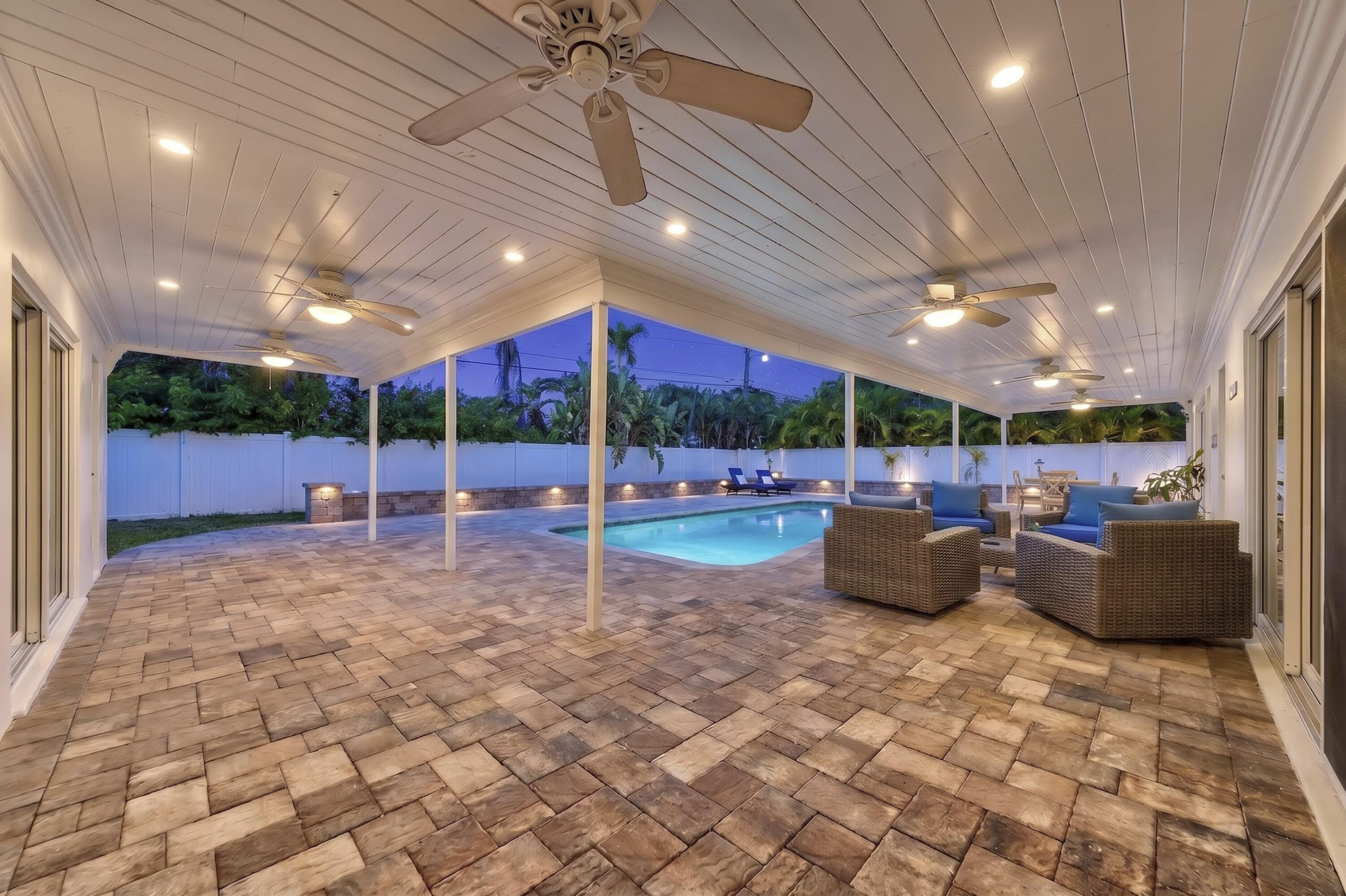 2231 NE 34th Lighthouse Point, FL 33064