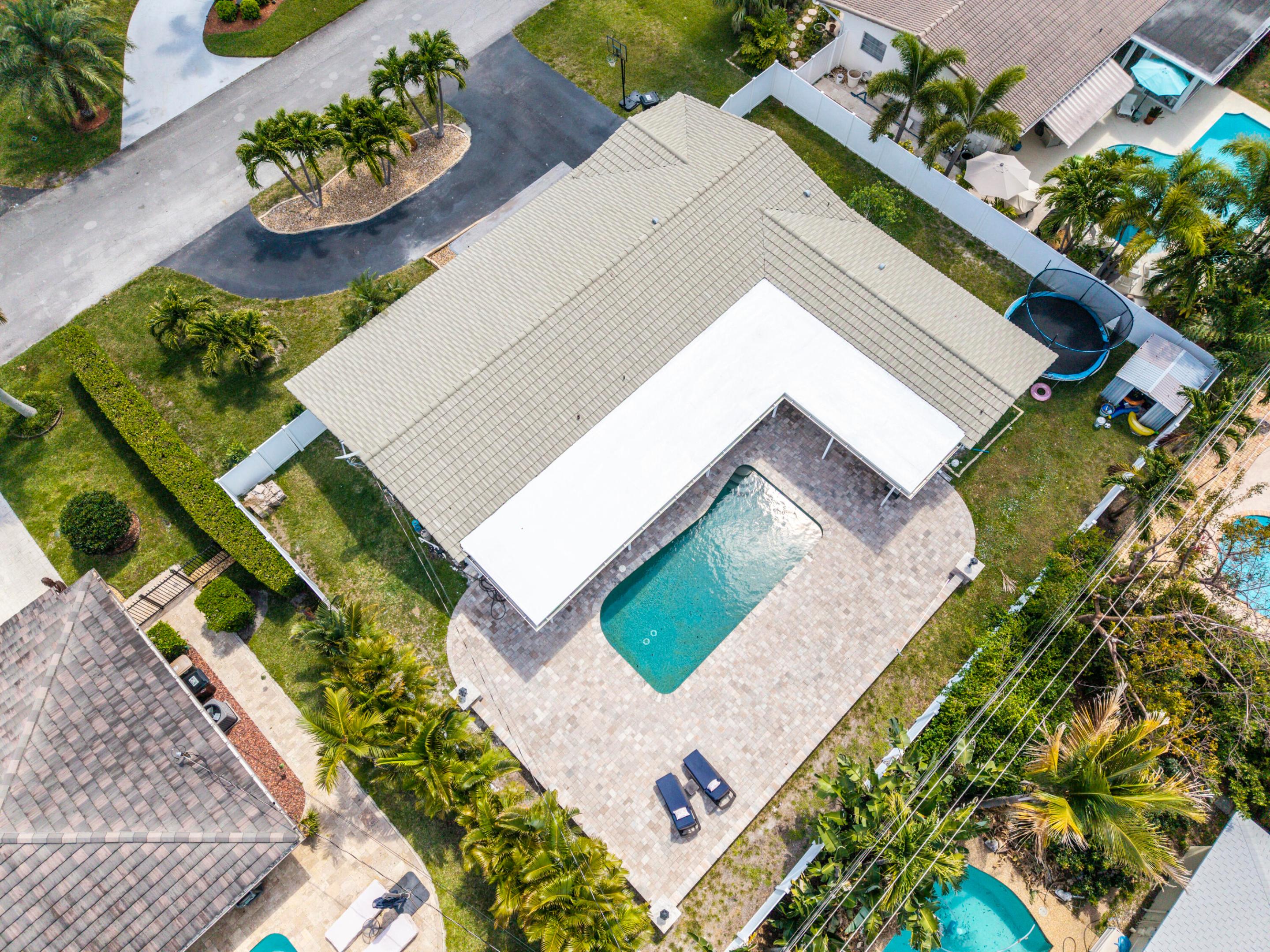 2231 NE 34th Lighthouse Point, FL 33064