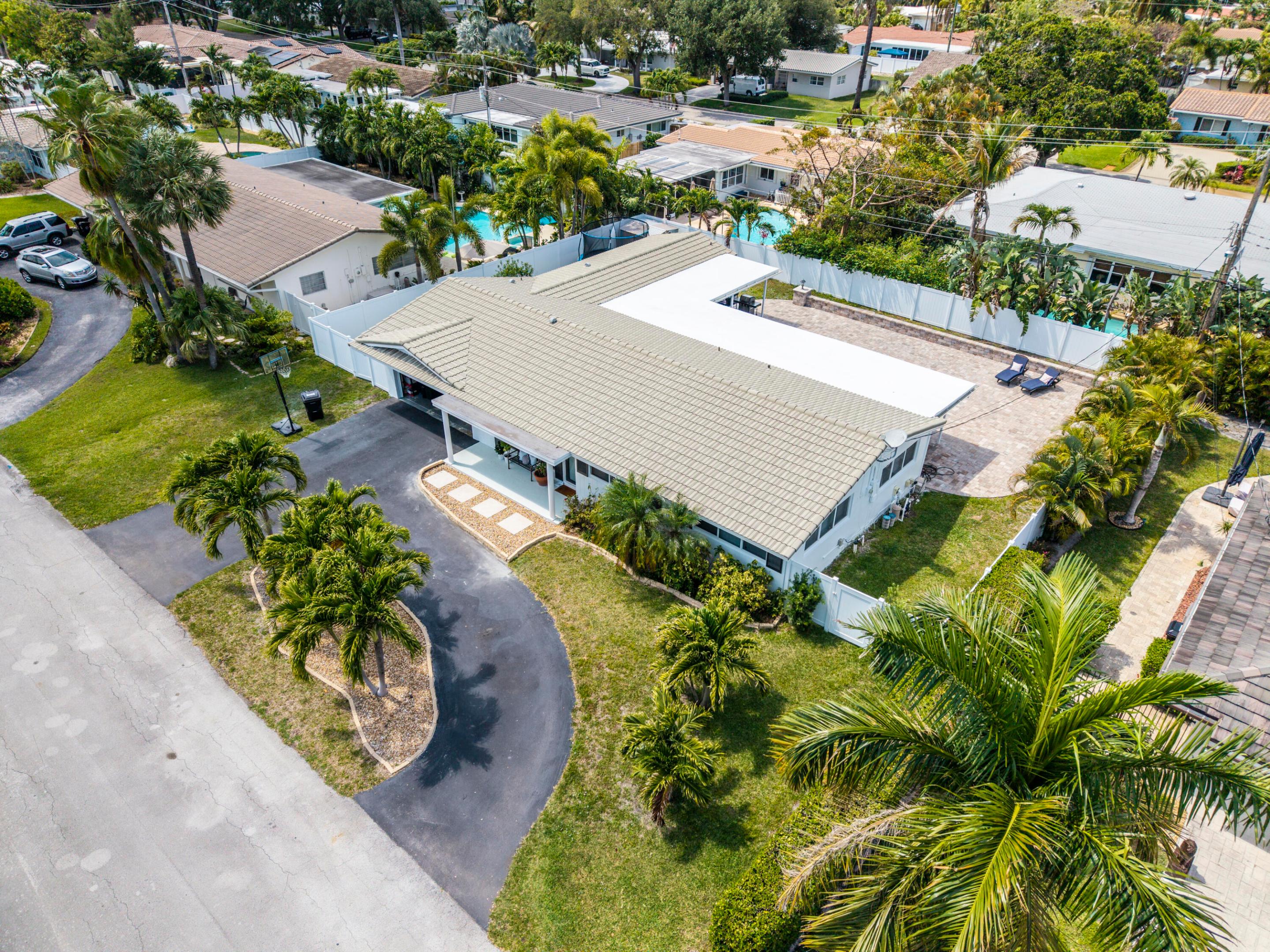 2231 NE 34th Lighthouse Point, FL 33064
