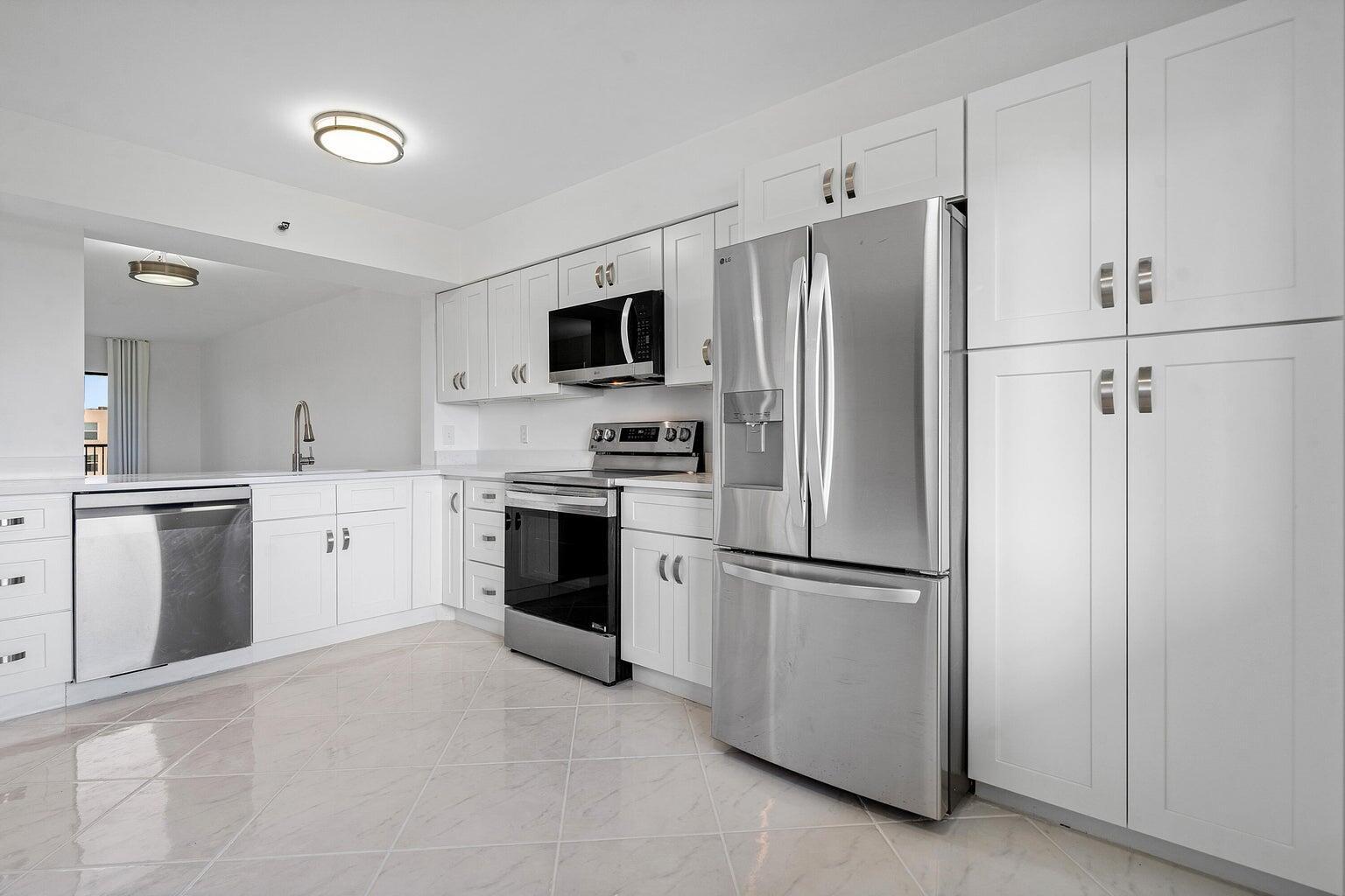 14475 Strathmore #707