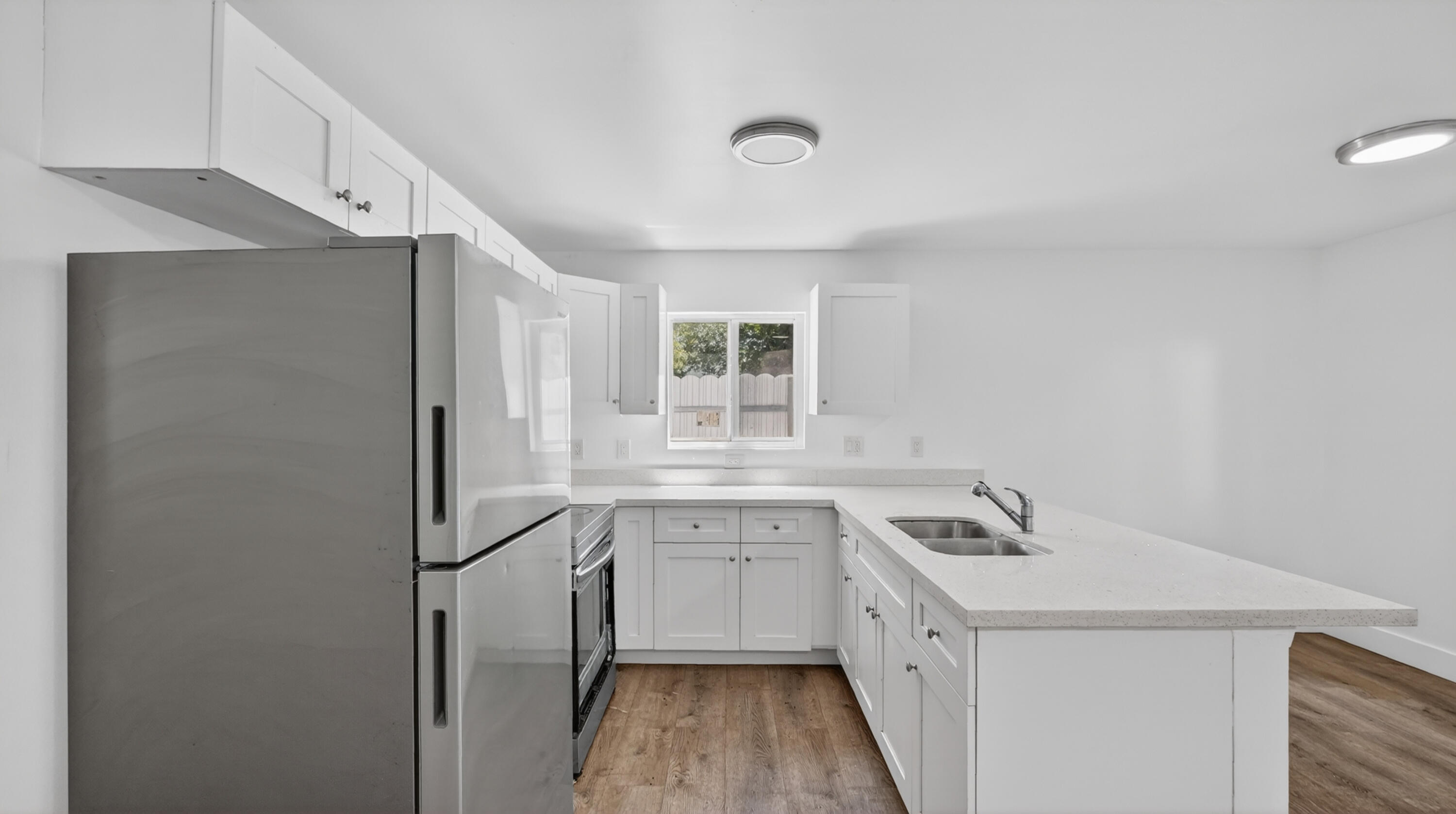 2902 NW 44th Miami, FL 33142