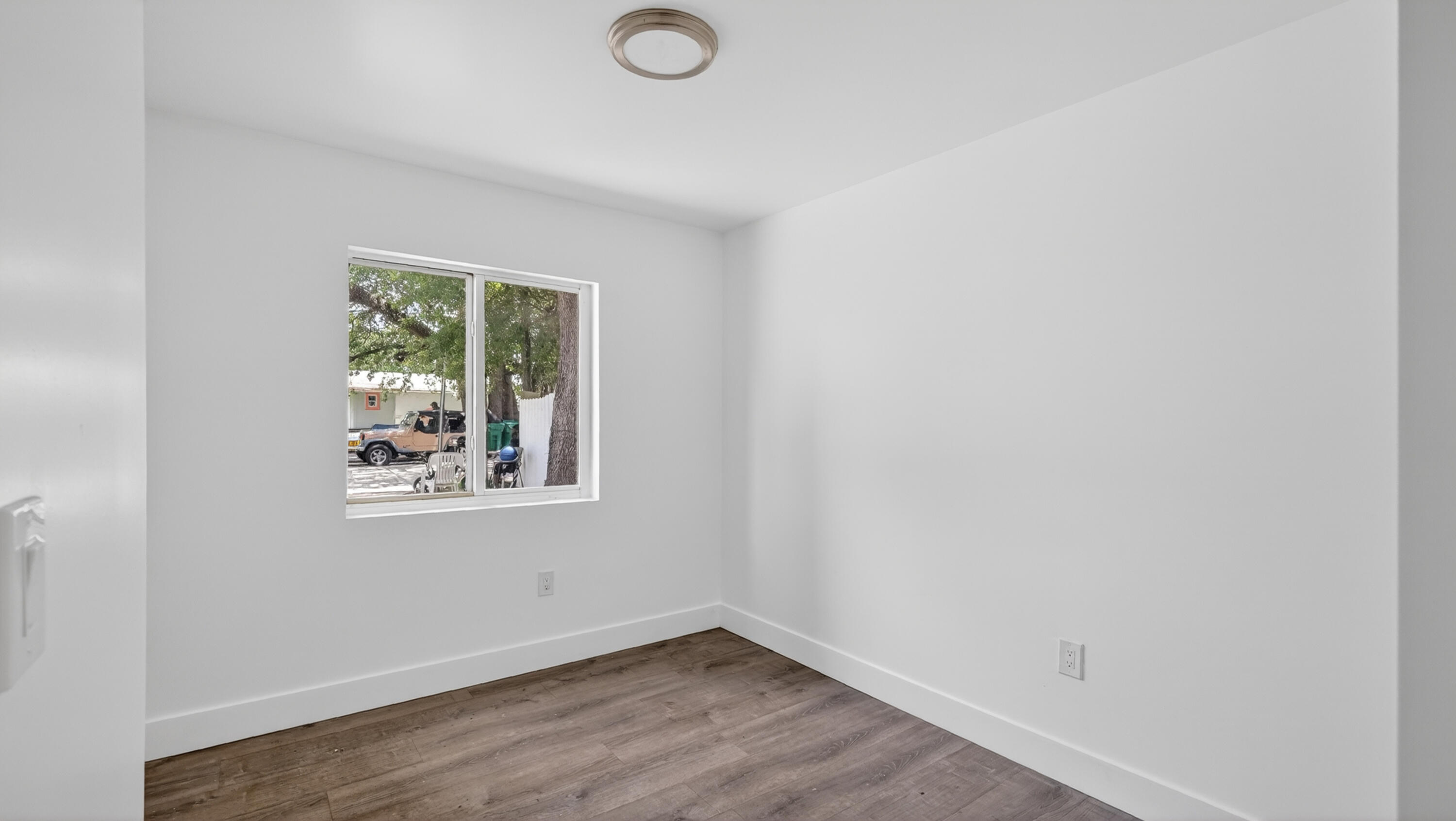 2902 NW 44th Miami, FL 33142