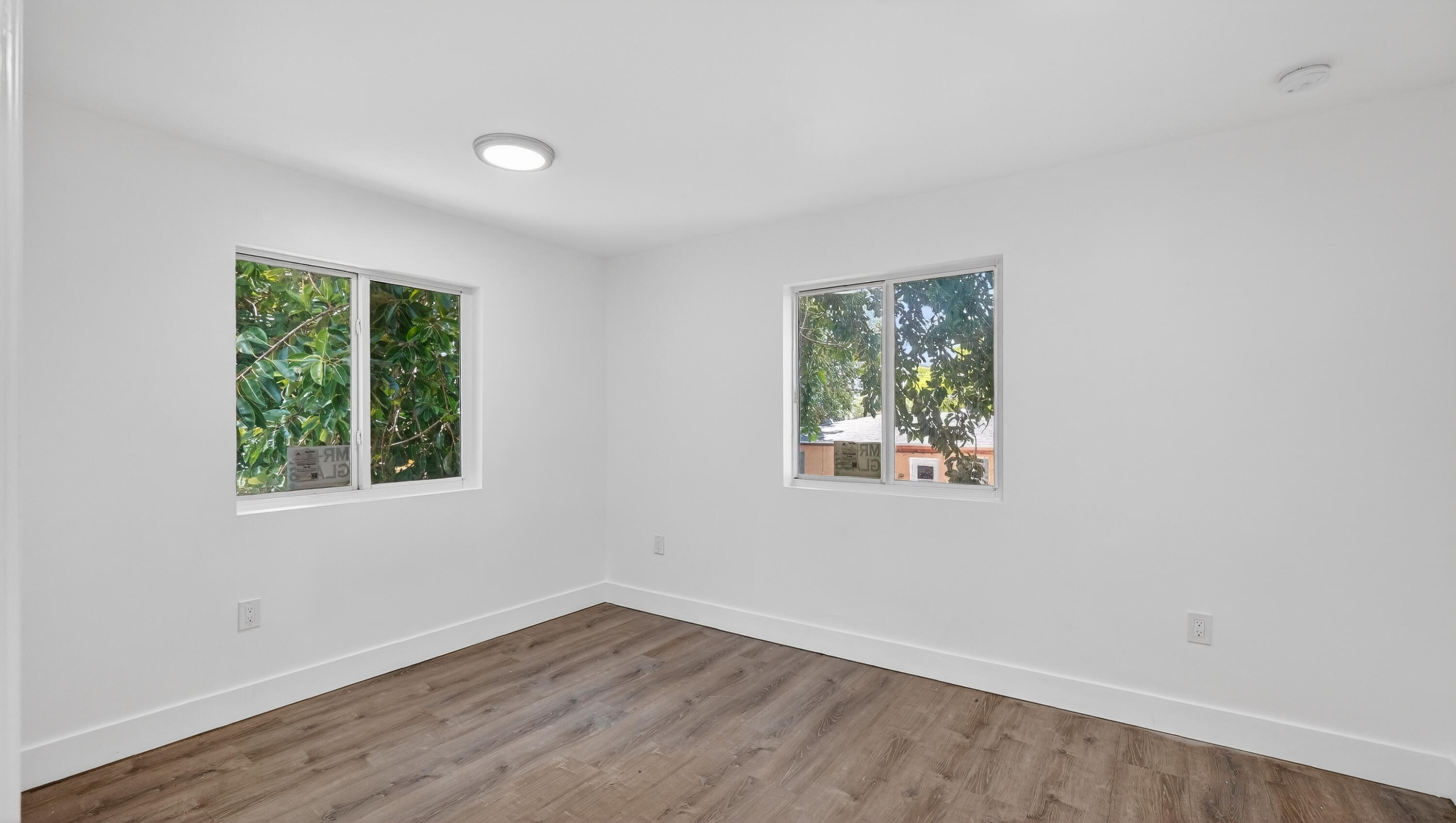 2902 NW 44th Miami, FL 33142