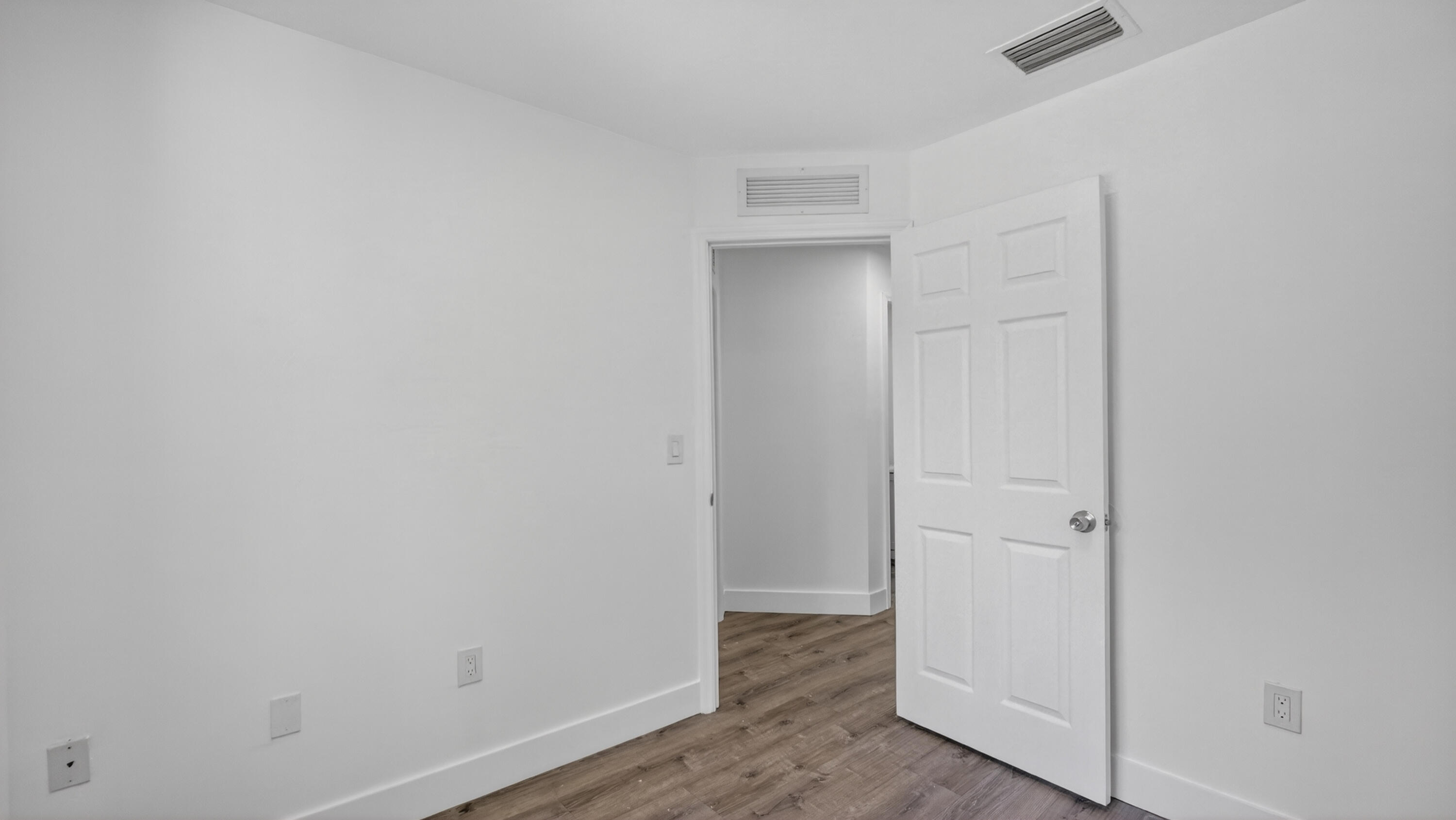 2902 NW 44th Miami, FL 33142
