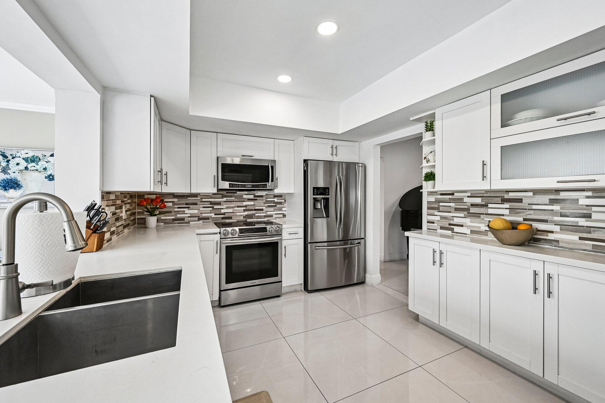 2940 NE 39th Lighthouse Point, FL 33064