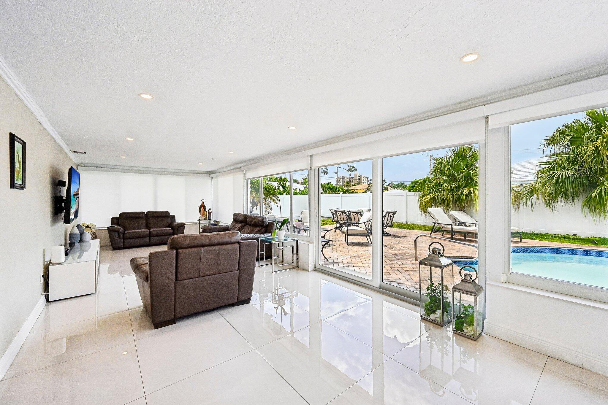 2940 NE 39th Lighthouse Point, FL 33064