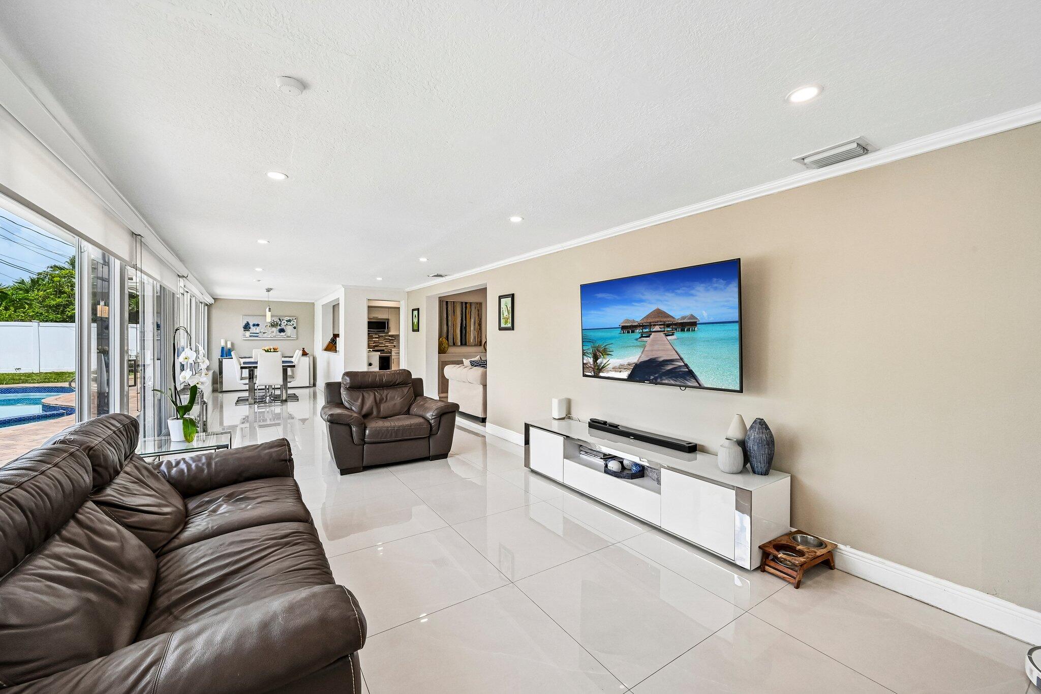2940 NE 39th Lighthouse Point, FL 33064