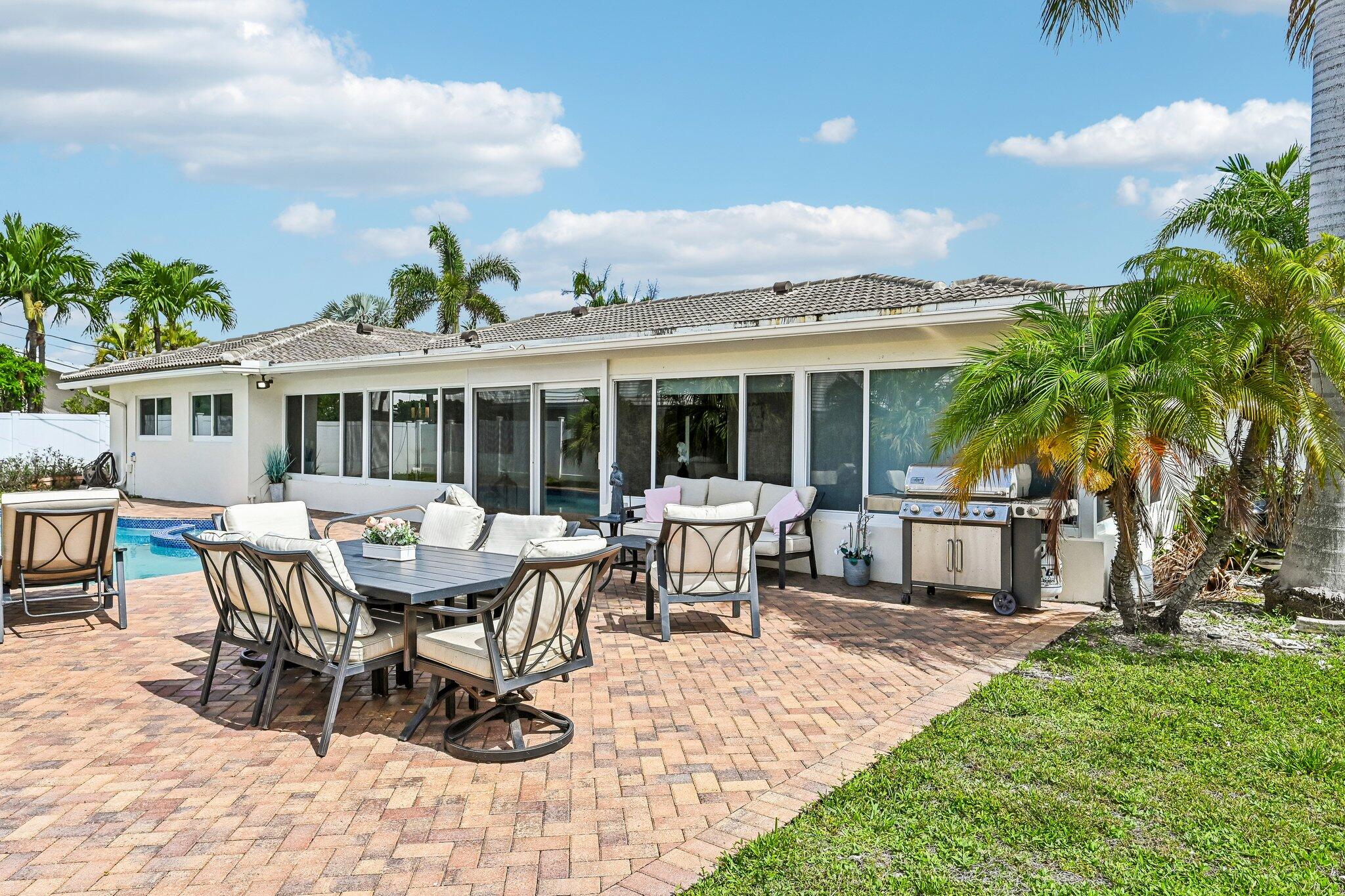2940 NE 39th Lighthouse Point, FL 33064