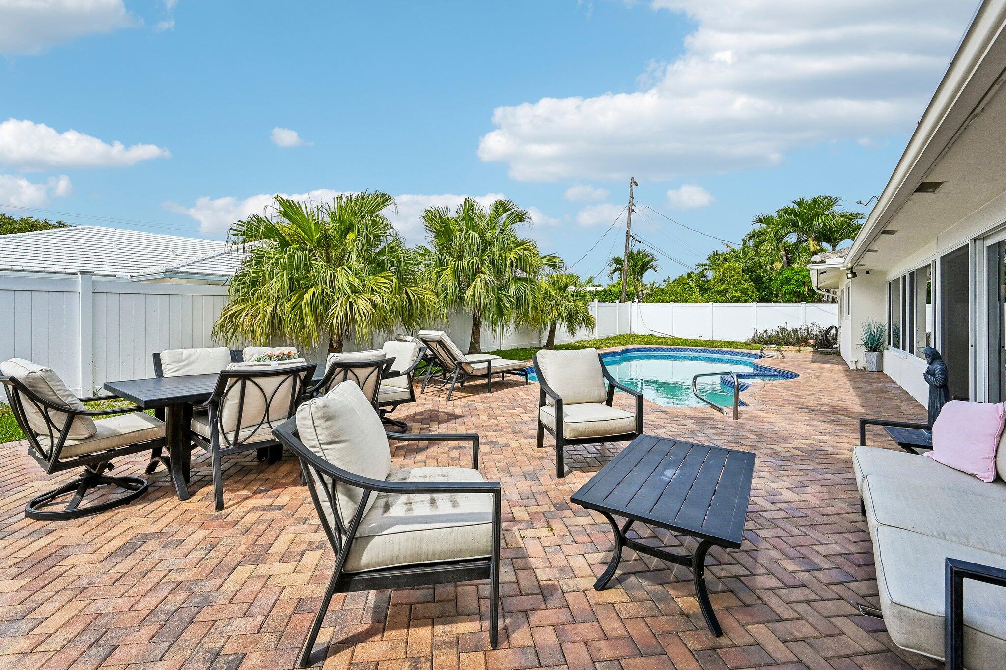2940 NE 39th Lighthouse Point, FL 33064