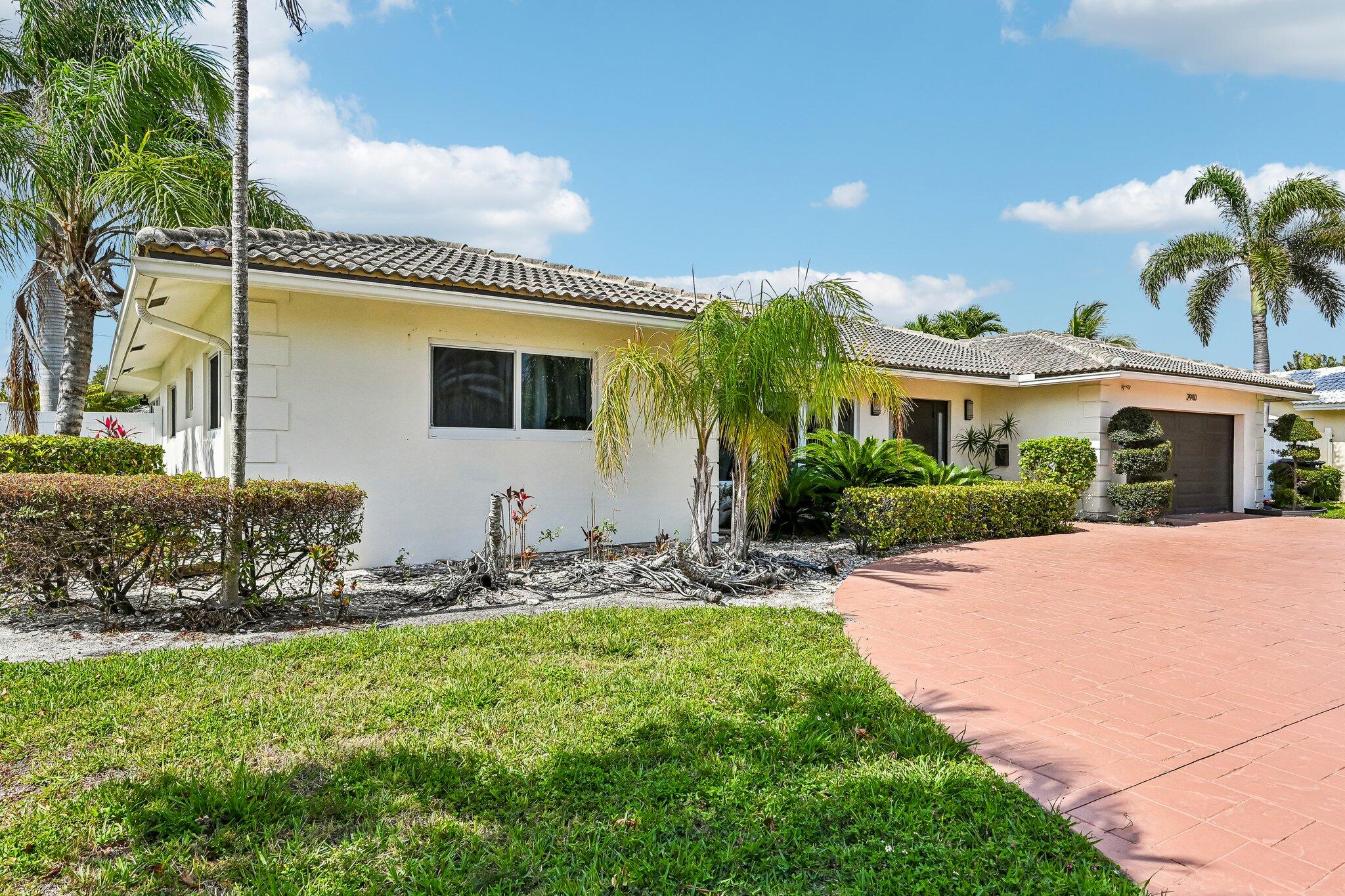 2940 NE 39th Lighthouse Point, FL 33064