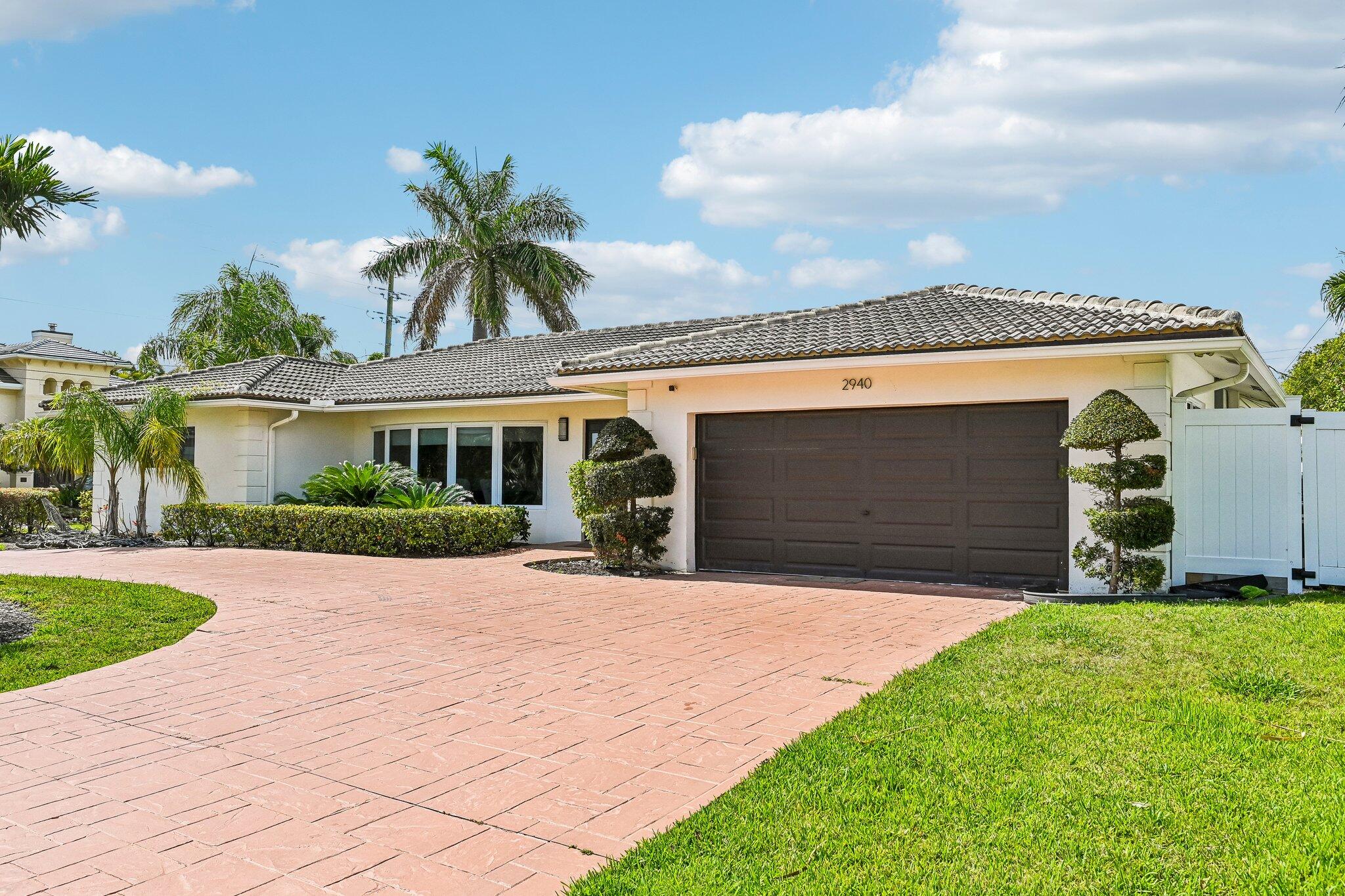 2940 NE 39th Lighthouse Point, FL 33064
