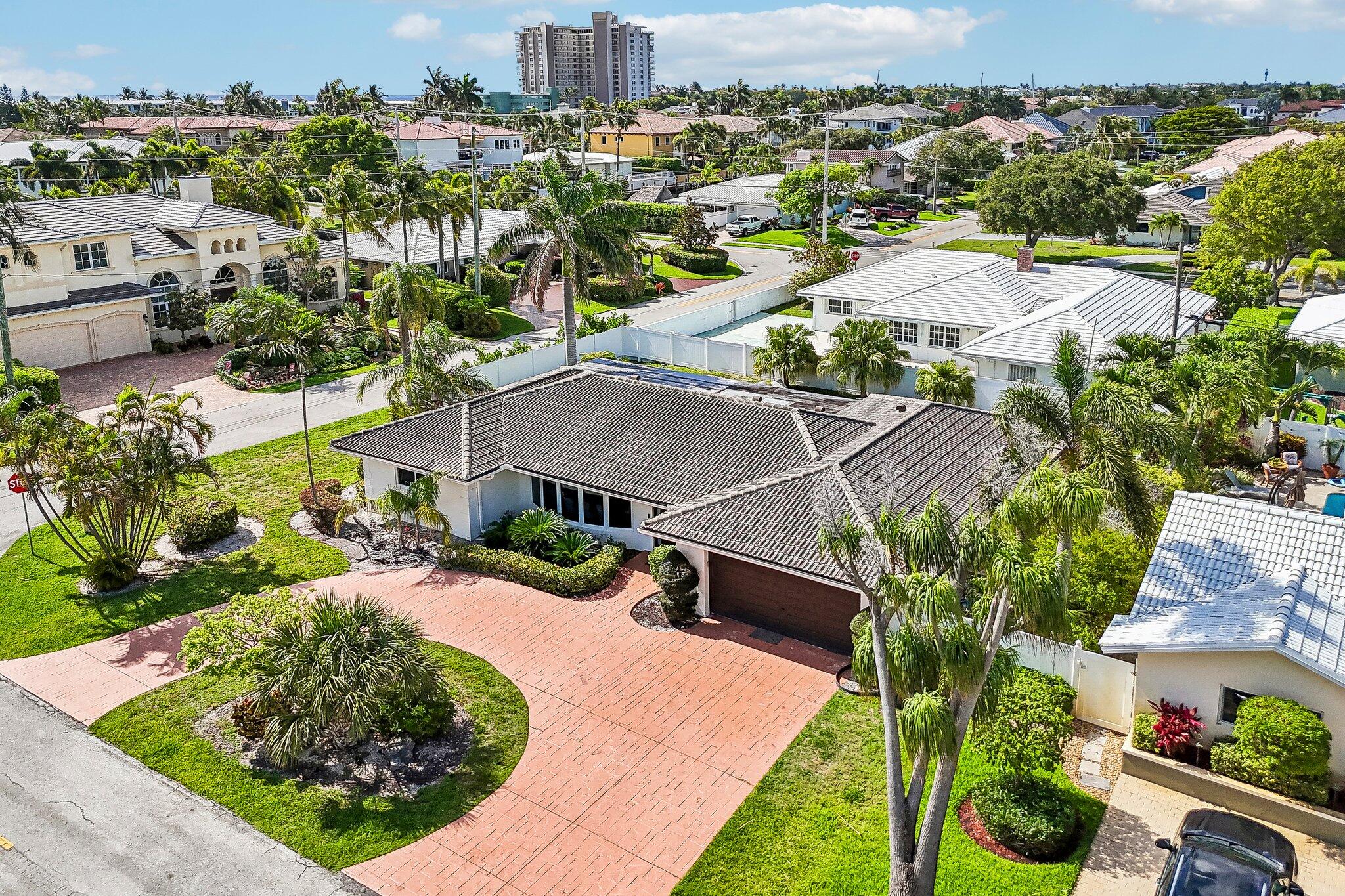 2940 NE 39th Lighthouse Point, FL 33064