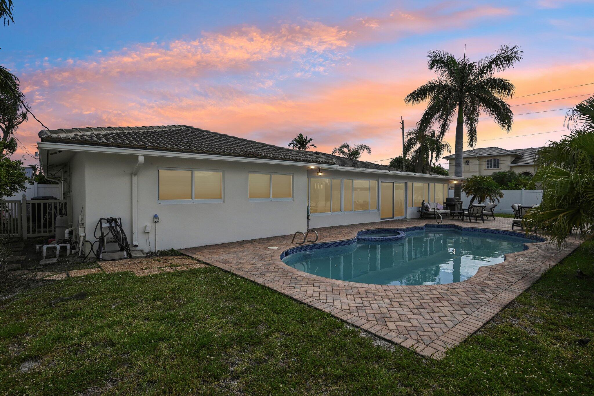 2940 NE 39th Lighthouse Point, FL 33064