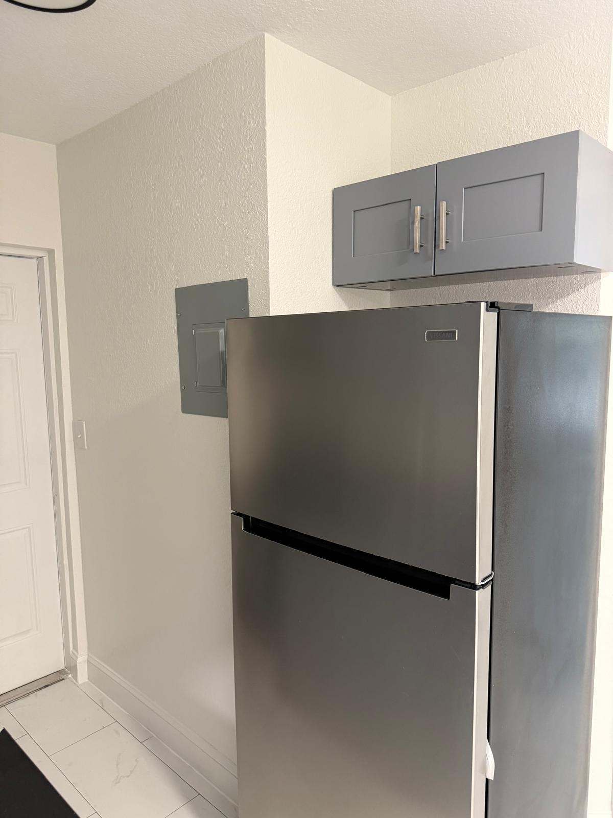 110 NW 7th #18