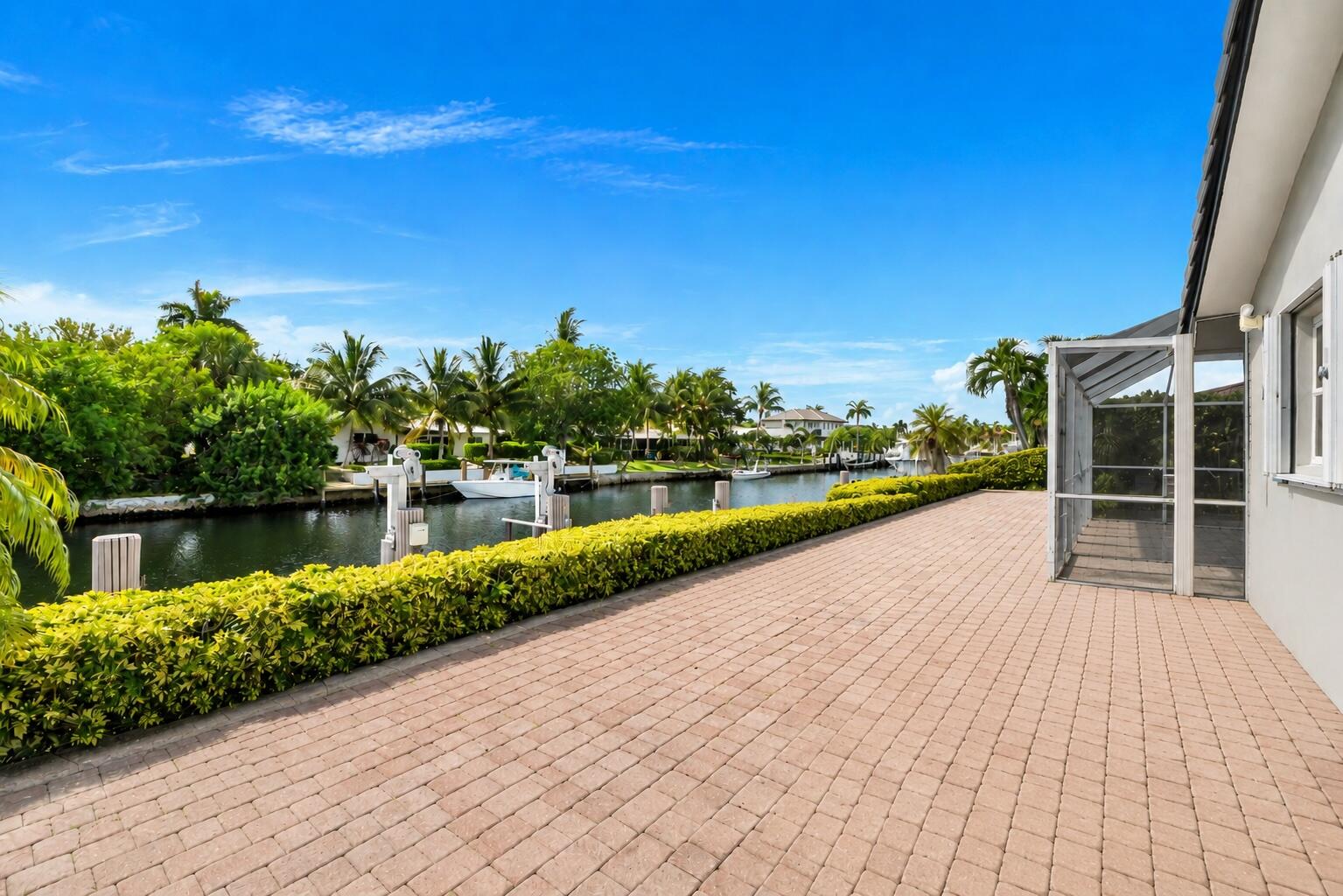 4020 NE 24th Lighthouse Point, FL 33064