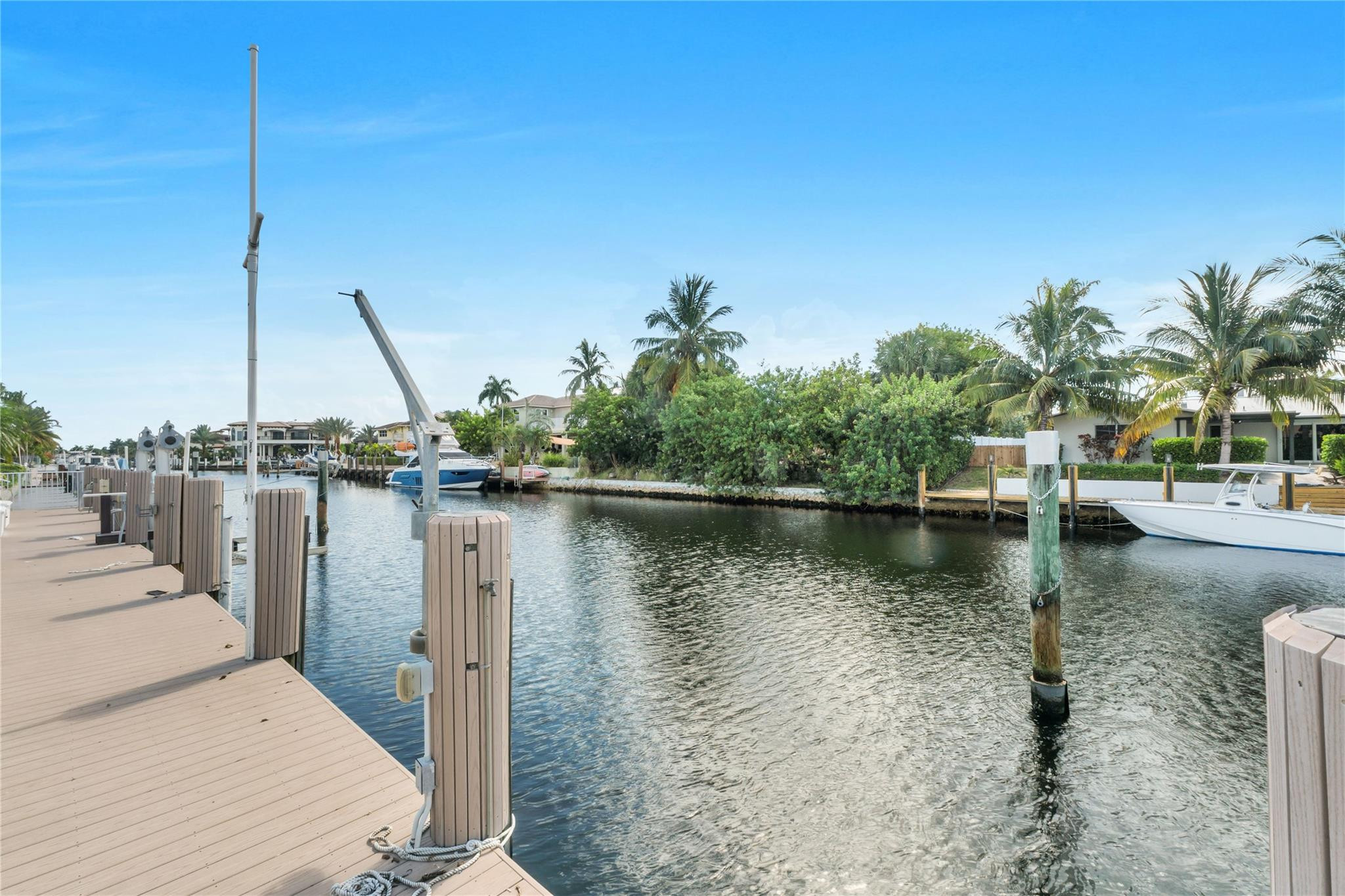 4020 NE 24th Lighthouse Point, FL 33064