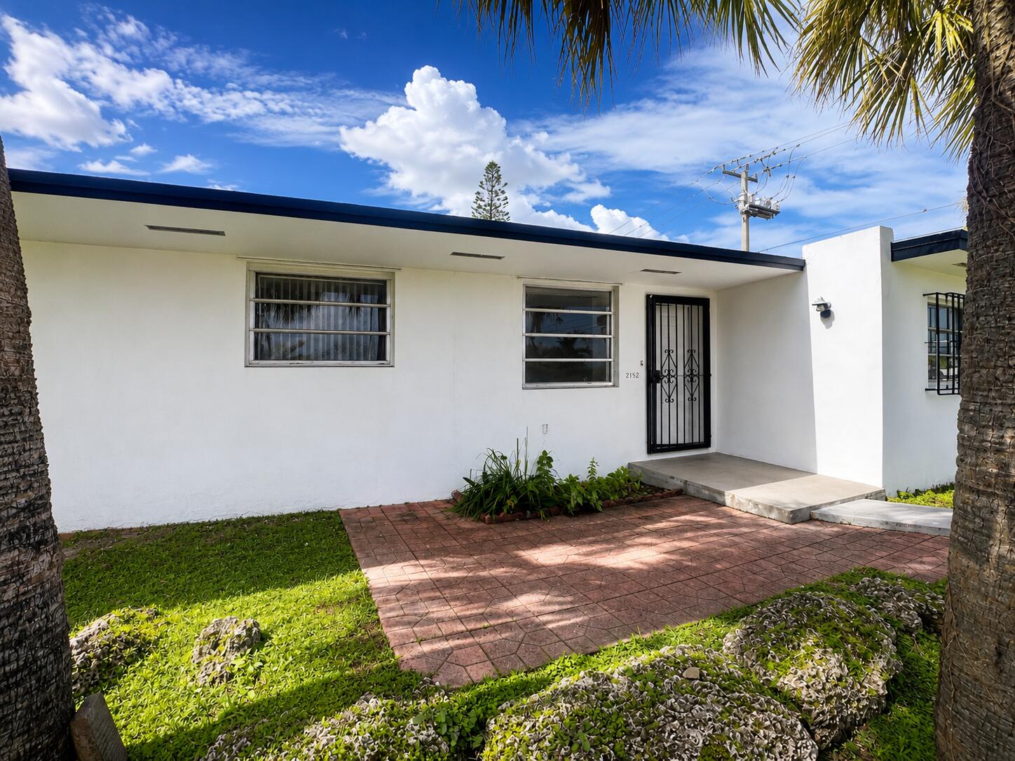 2152 SW 72nd