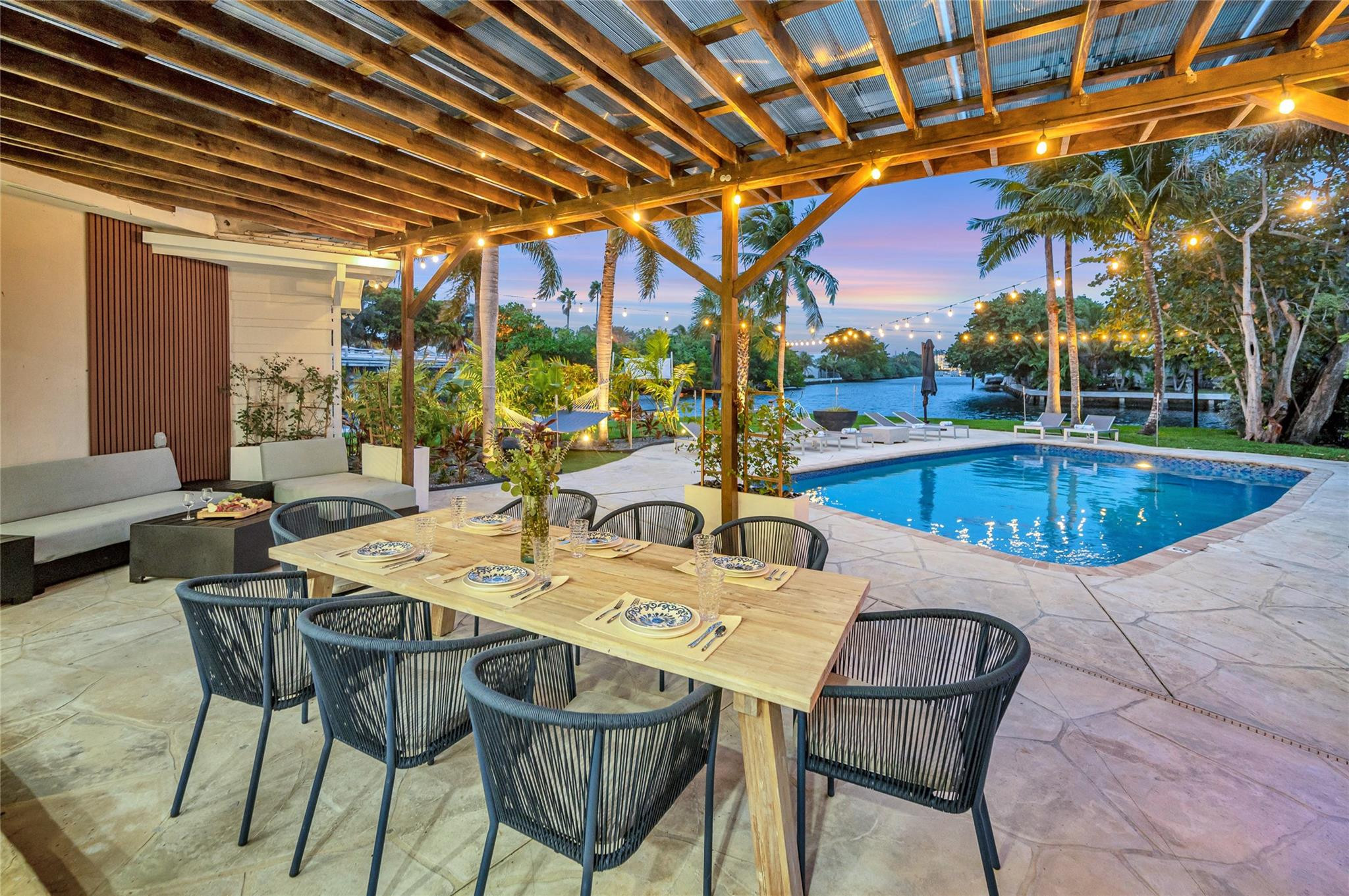 1700 Marietta Fort Lauderdale, FL 33316