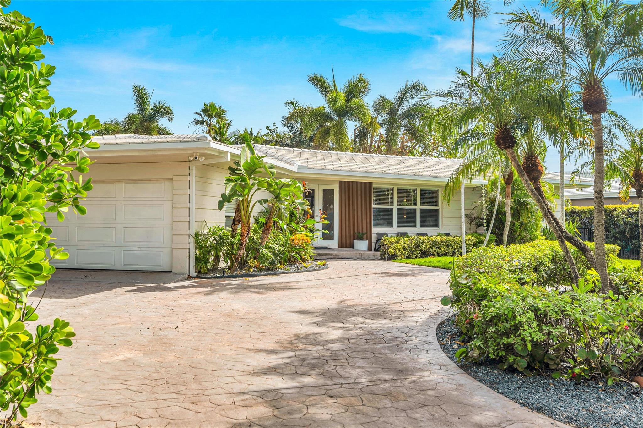 1700 Marietta Fort Lauderdale, FL 33316