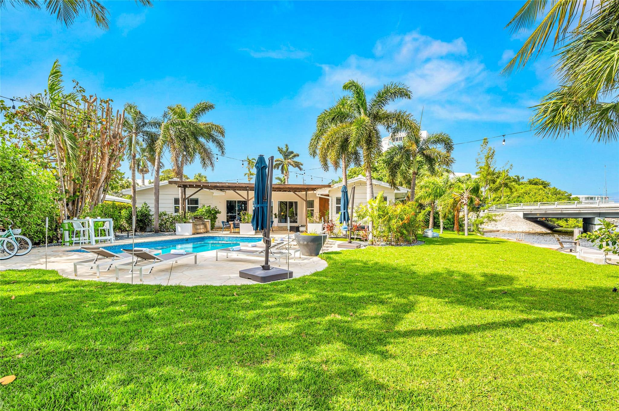 1700 Marietta Fort Lauderdale, FL 33316