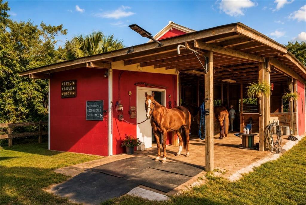 7267 61st St Vero Beach, FL 32967