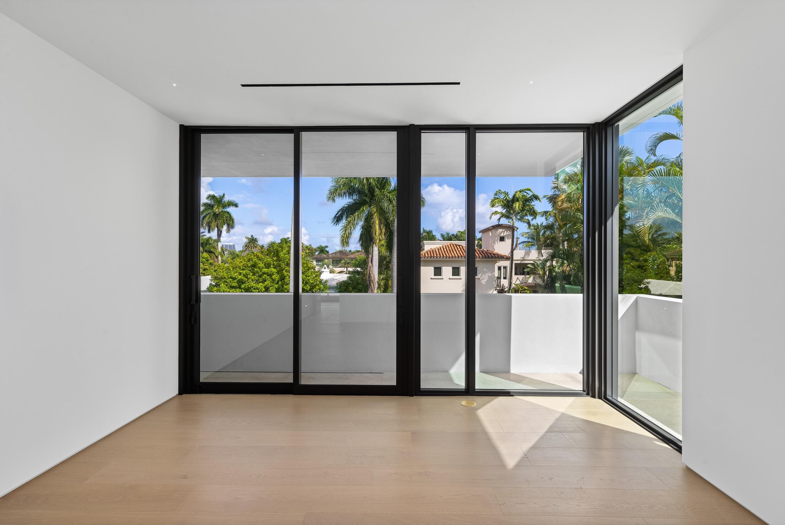 97 Nurmi Dr Fort Lauderdale, FL 33301