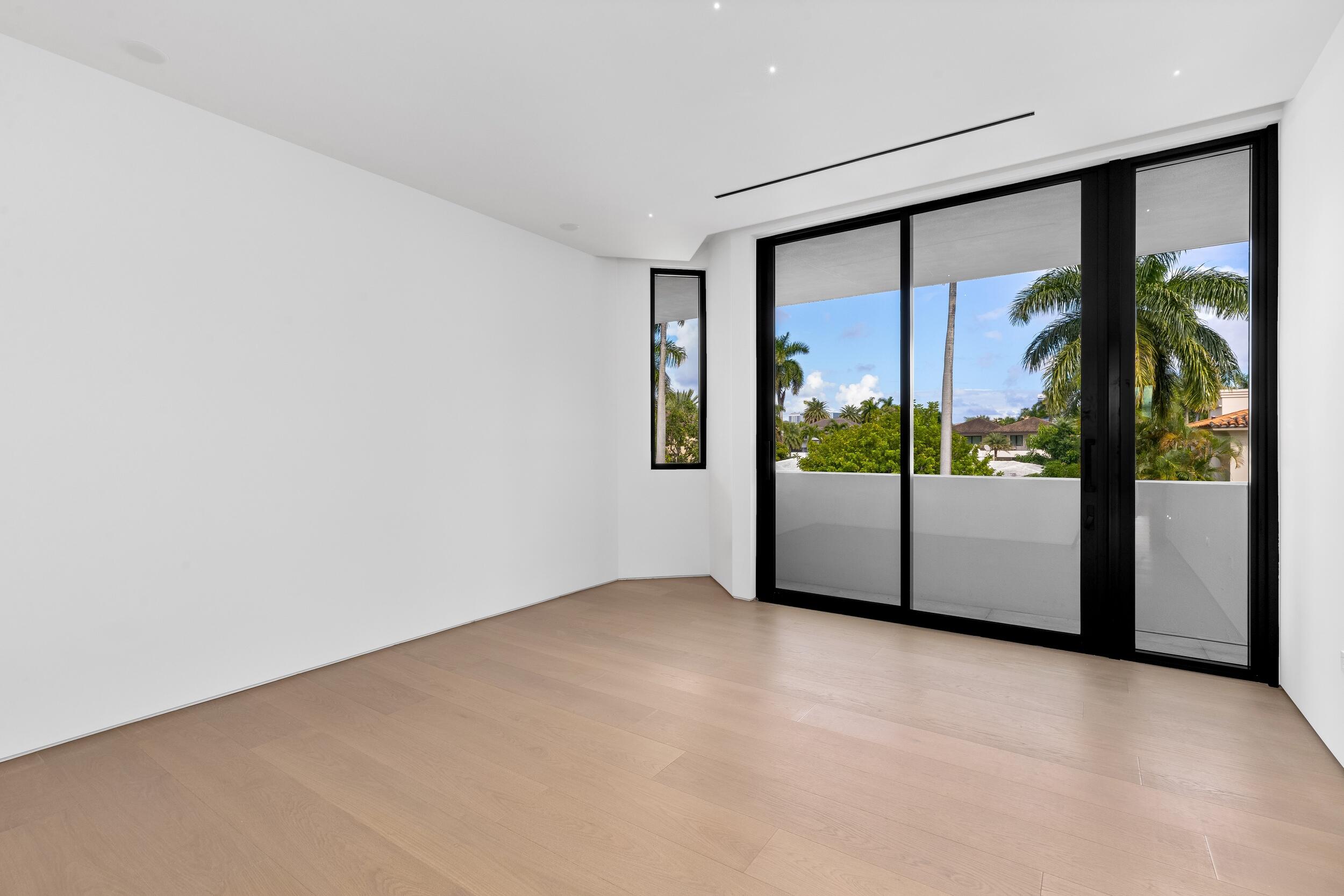 97 Nurmi Dr Fort Lauderdale, FL 33301